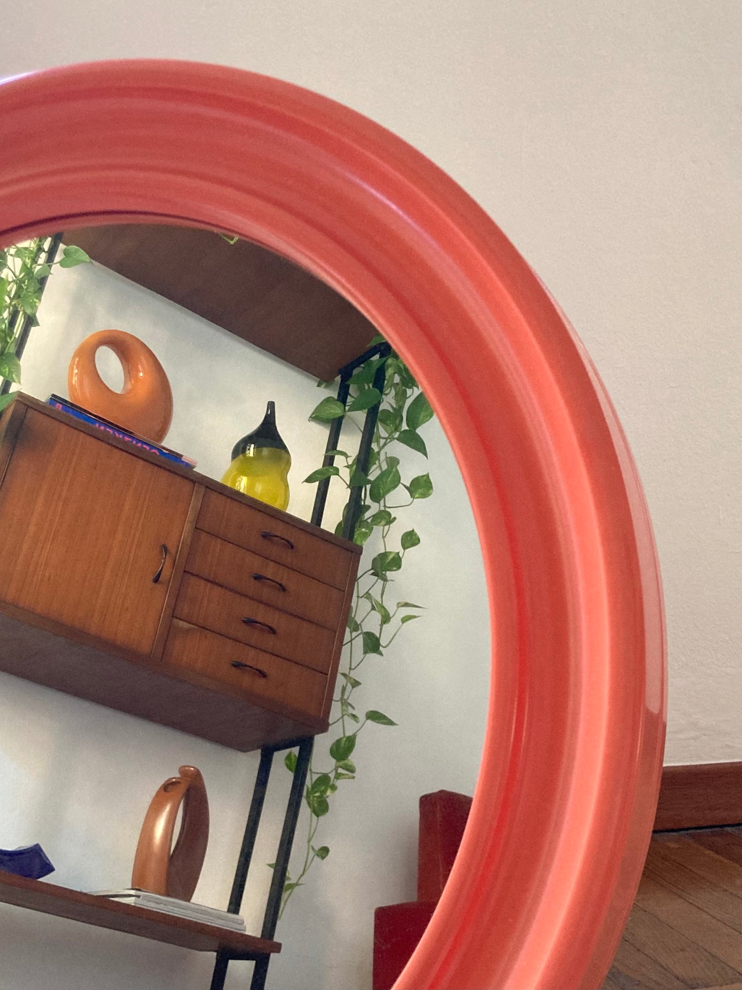 Carrara and Matta mirror 'America' model