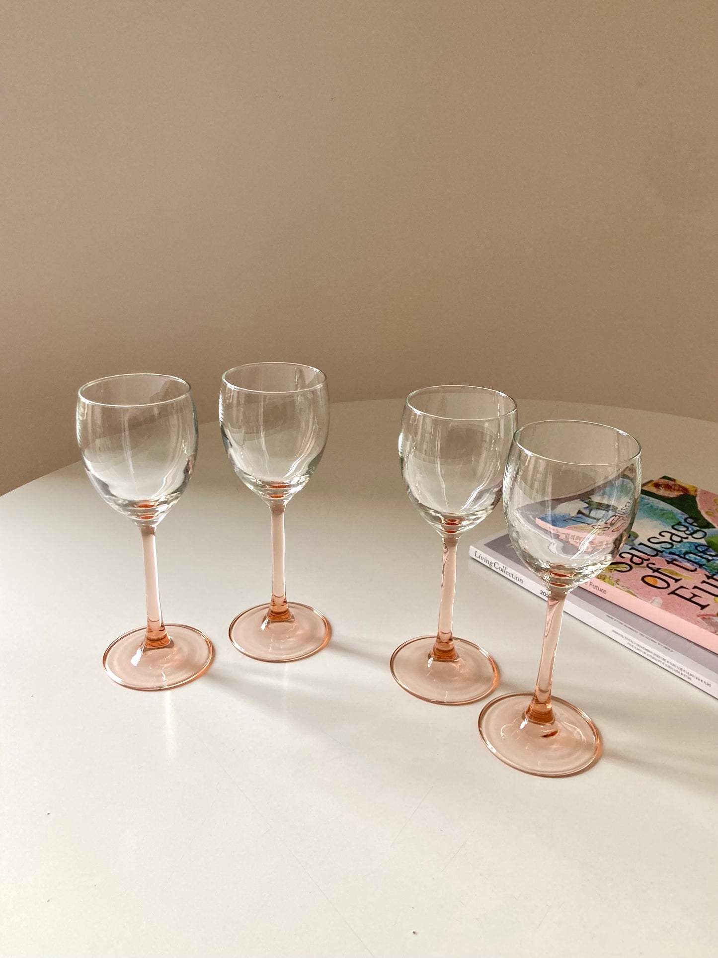 Set di 6 calici vintage a stelo rosa