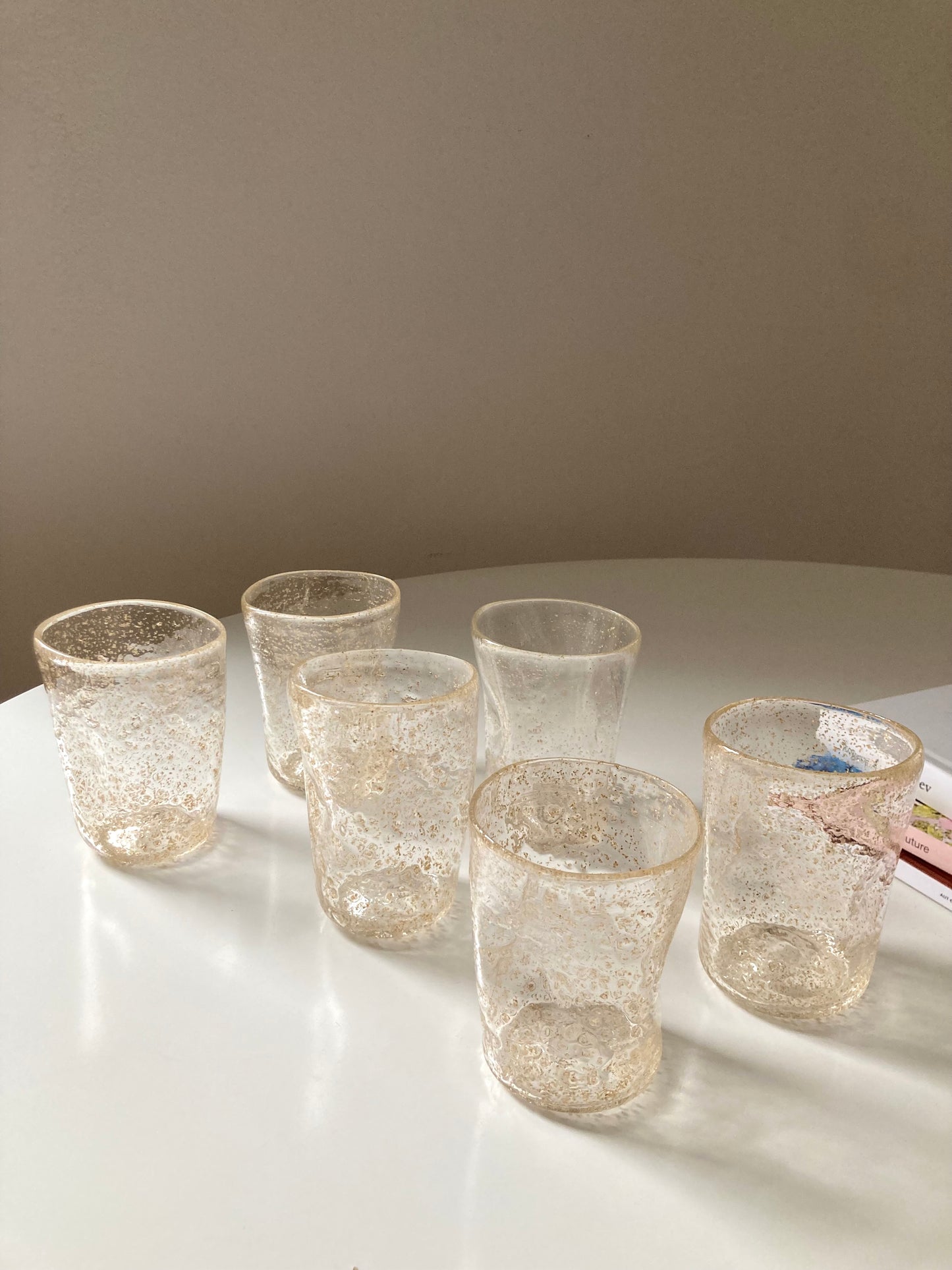 Set di goti veneziani trasparenti con glitter oro