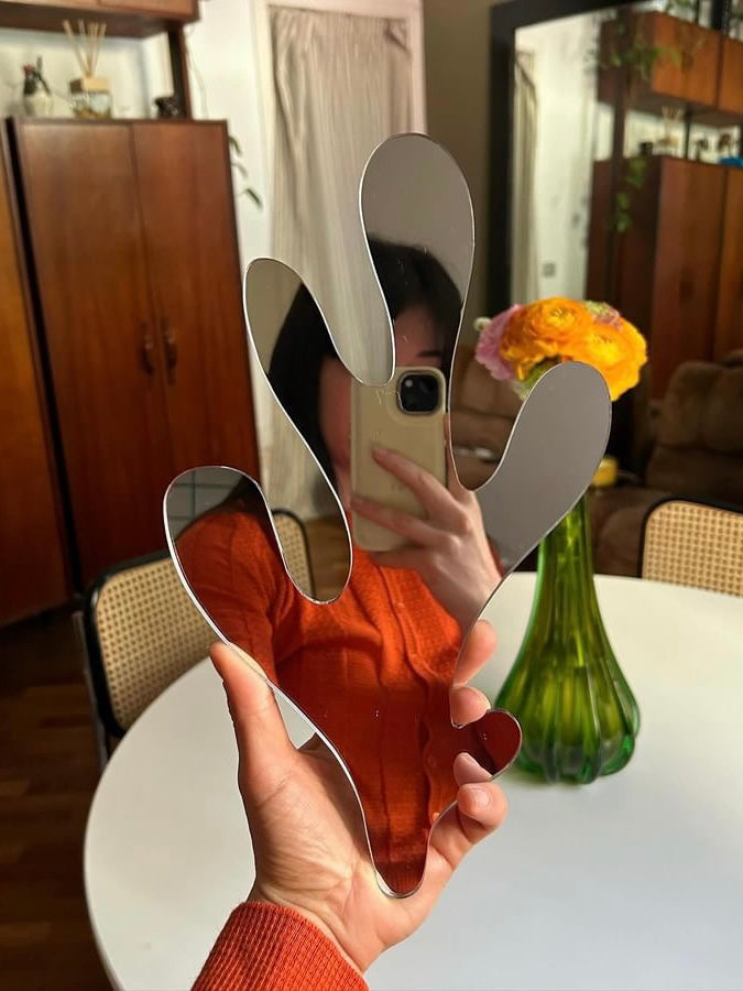 Coral mirror