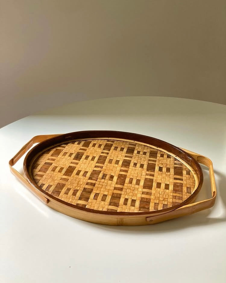 Vassoio vintage in legno intrecciato