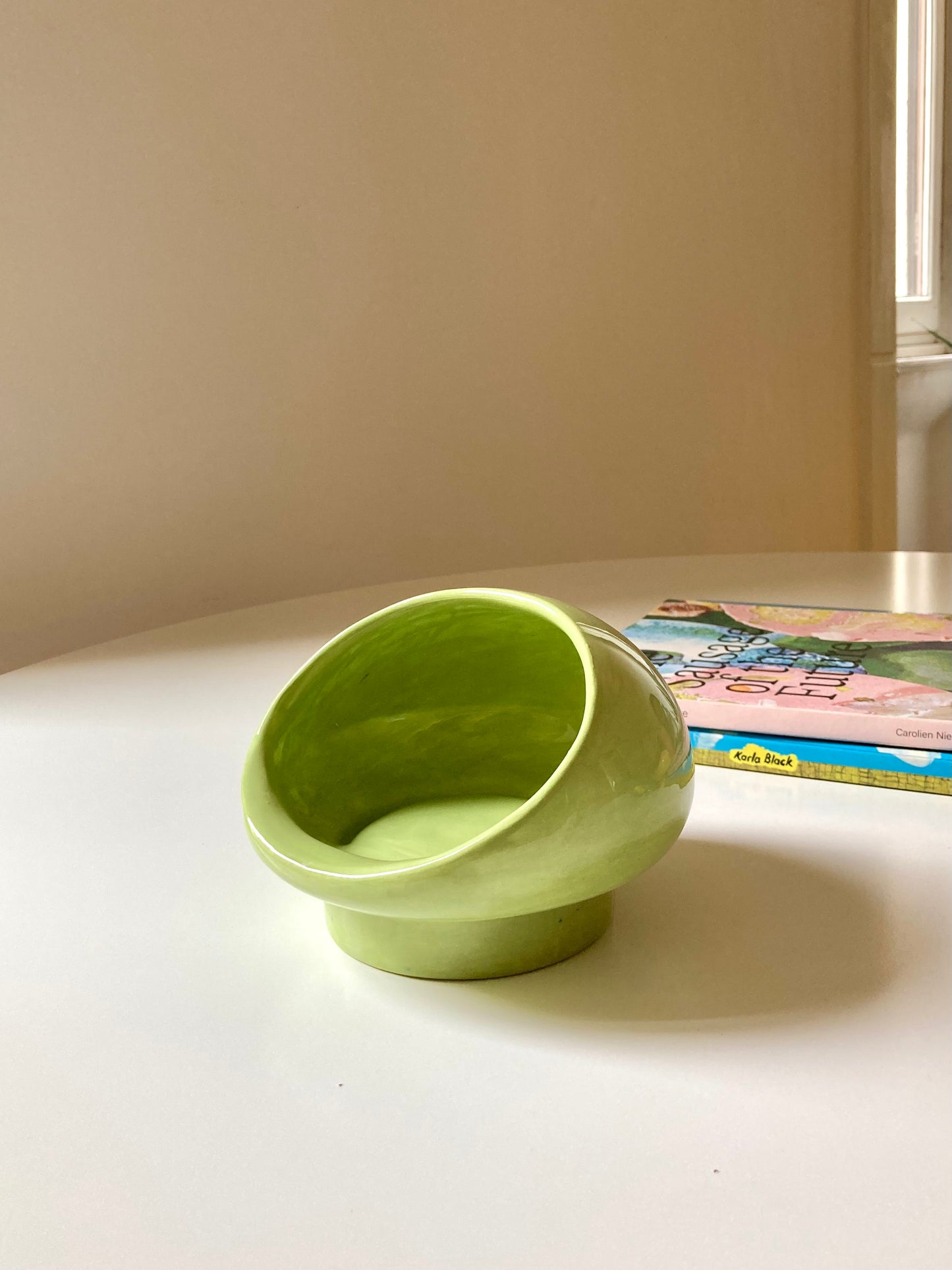 Large Gabbianelli object holder