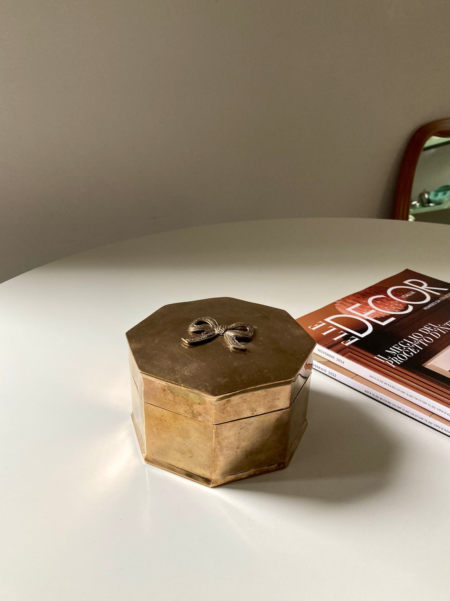 Portagioie vintage in ottone con fiocco