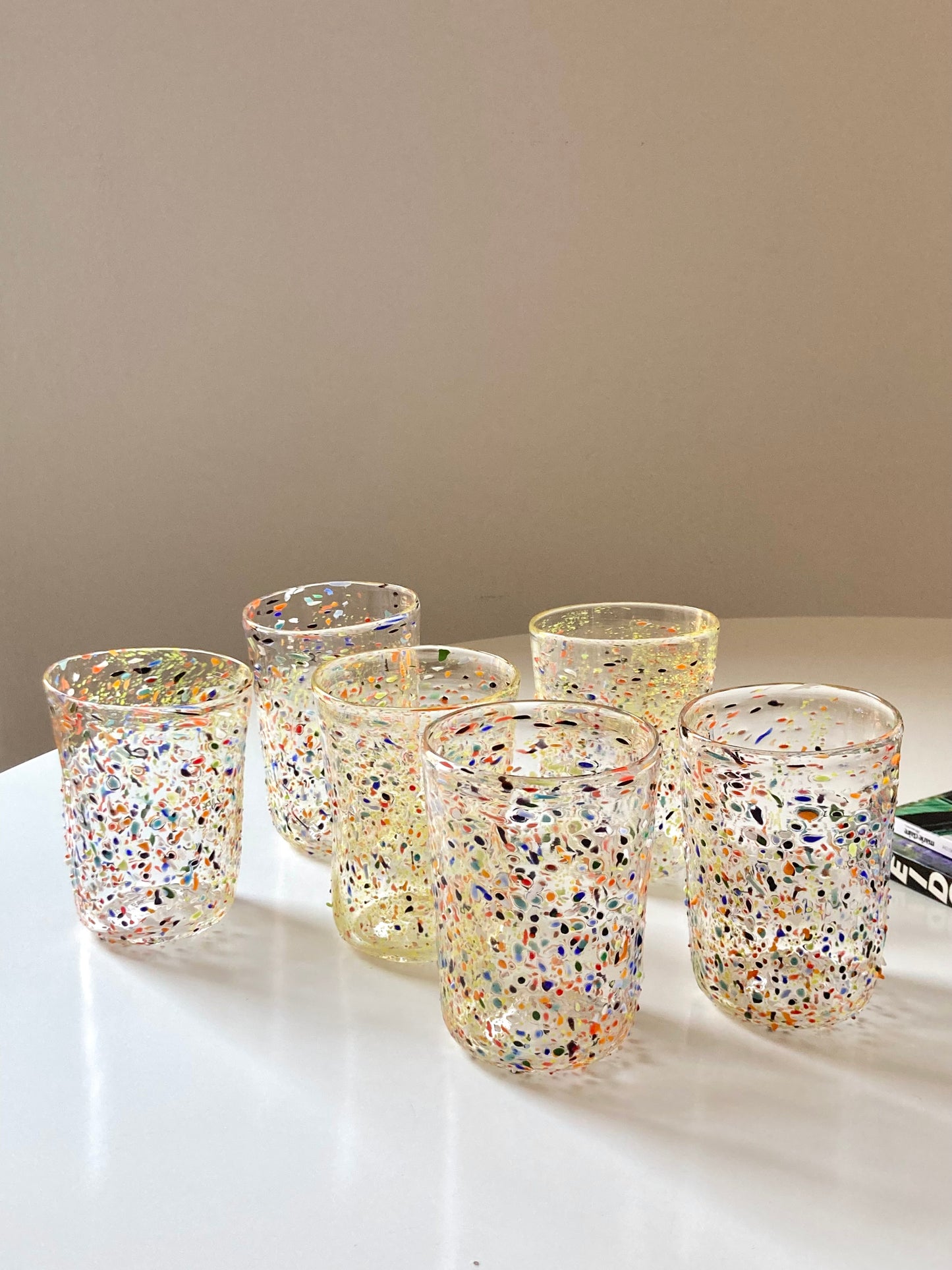 Set di goti veneziani coriandolo
