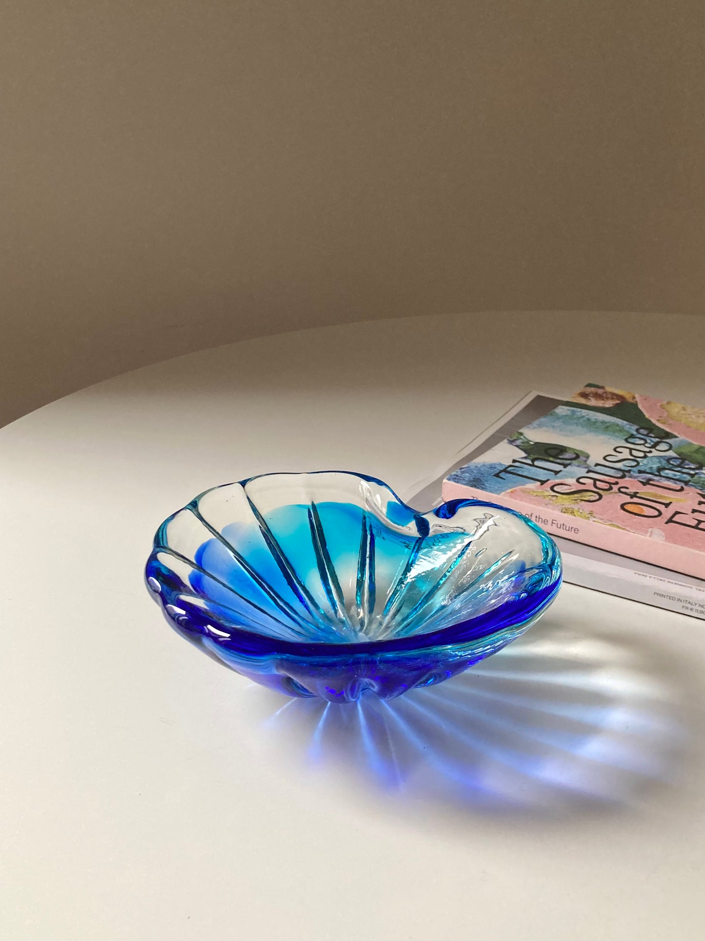 Ciotola posacenere in vetro blu