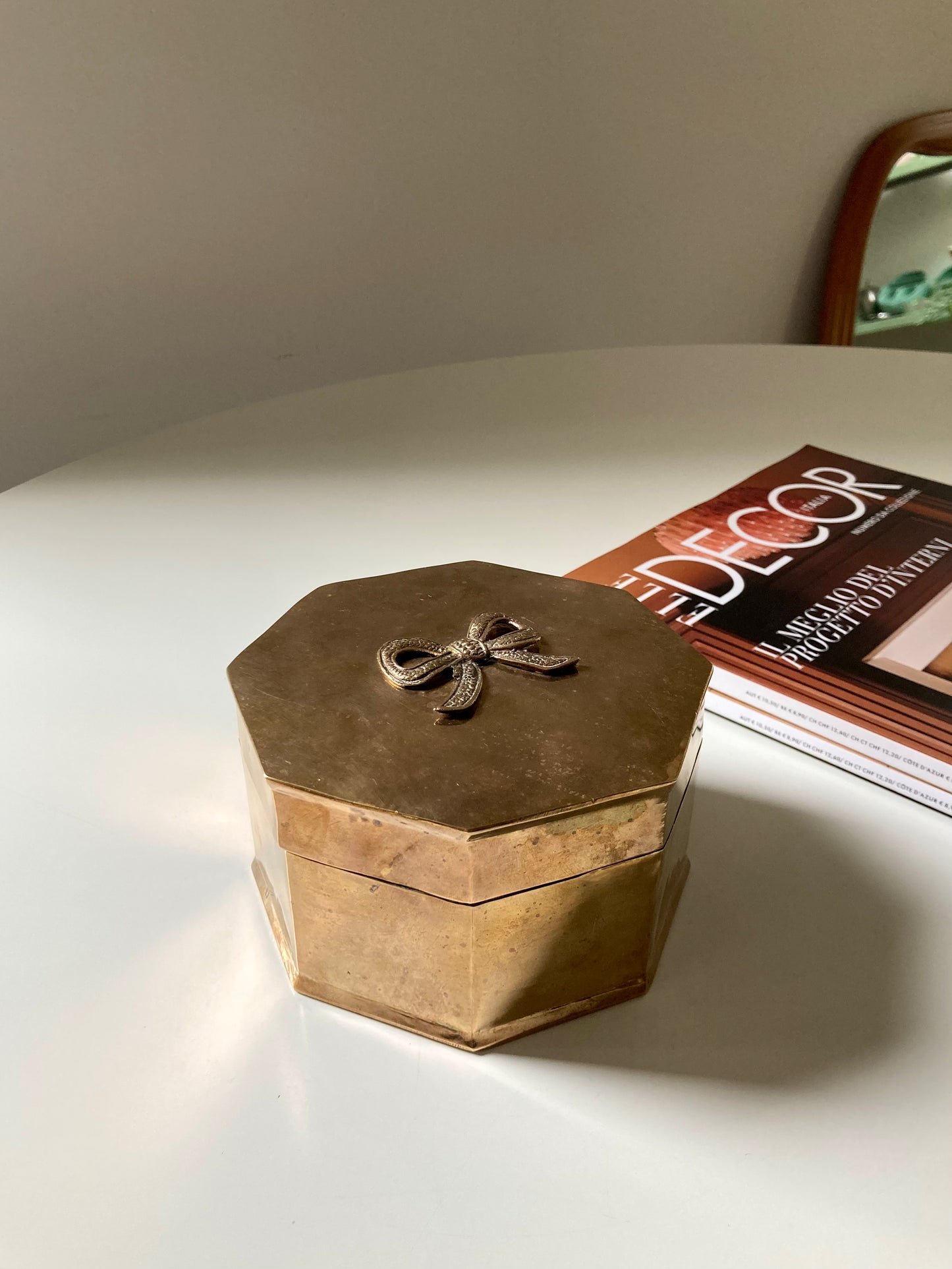 Portagioie vintage in ottone con fiocco
