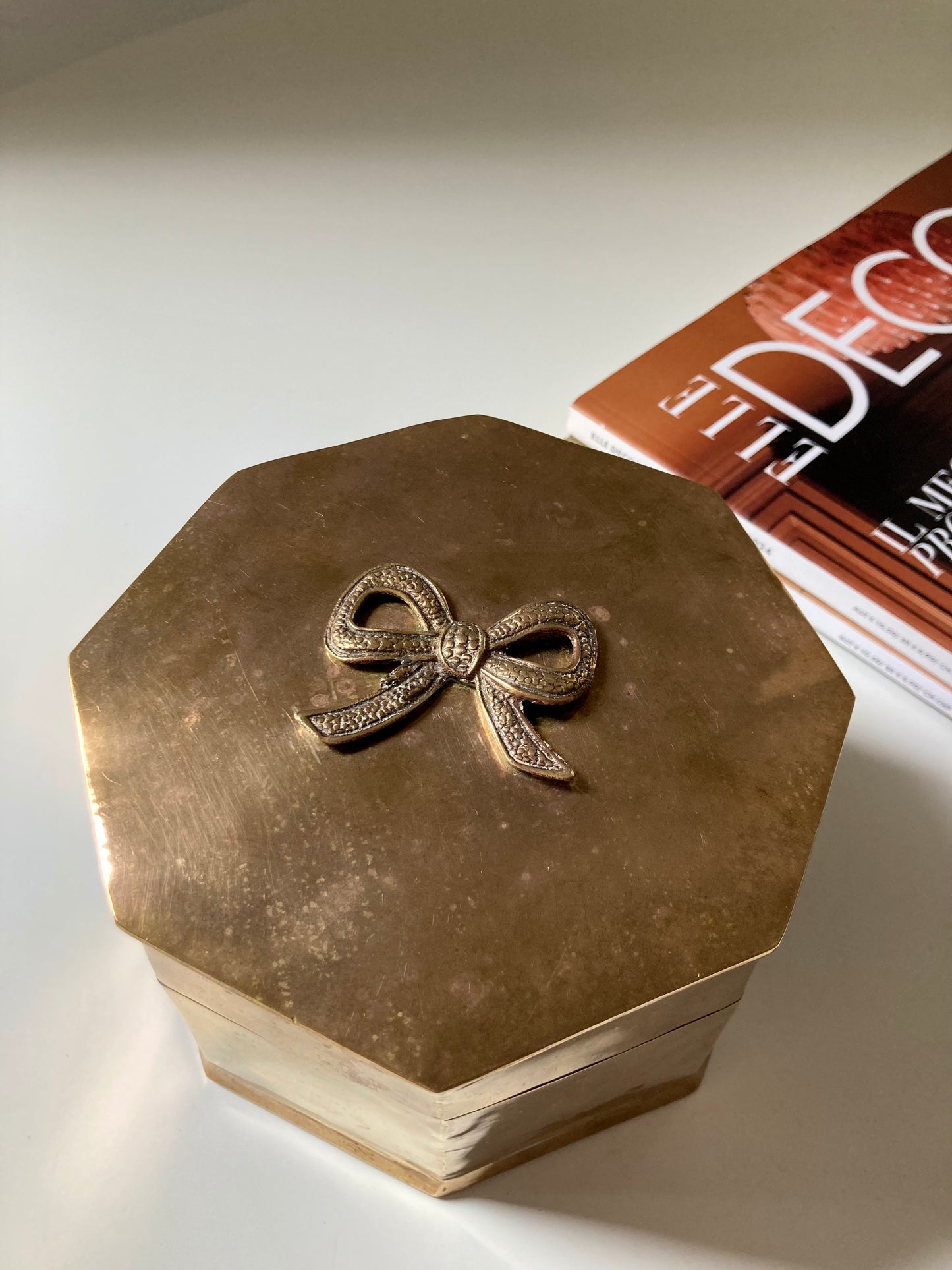Portagioie vintage in ottone con fiocco