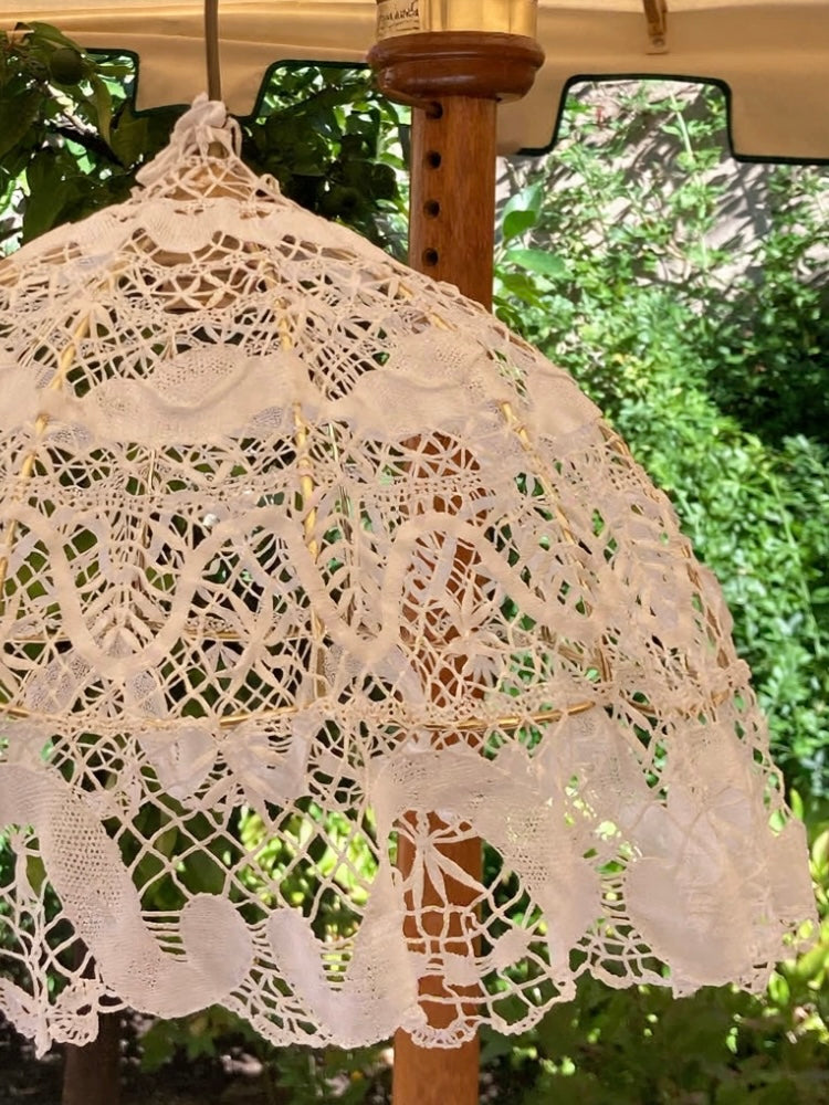 Lampadario fatto a mano all’uncinetto