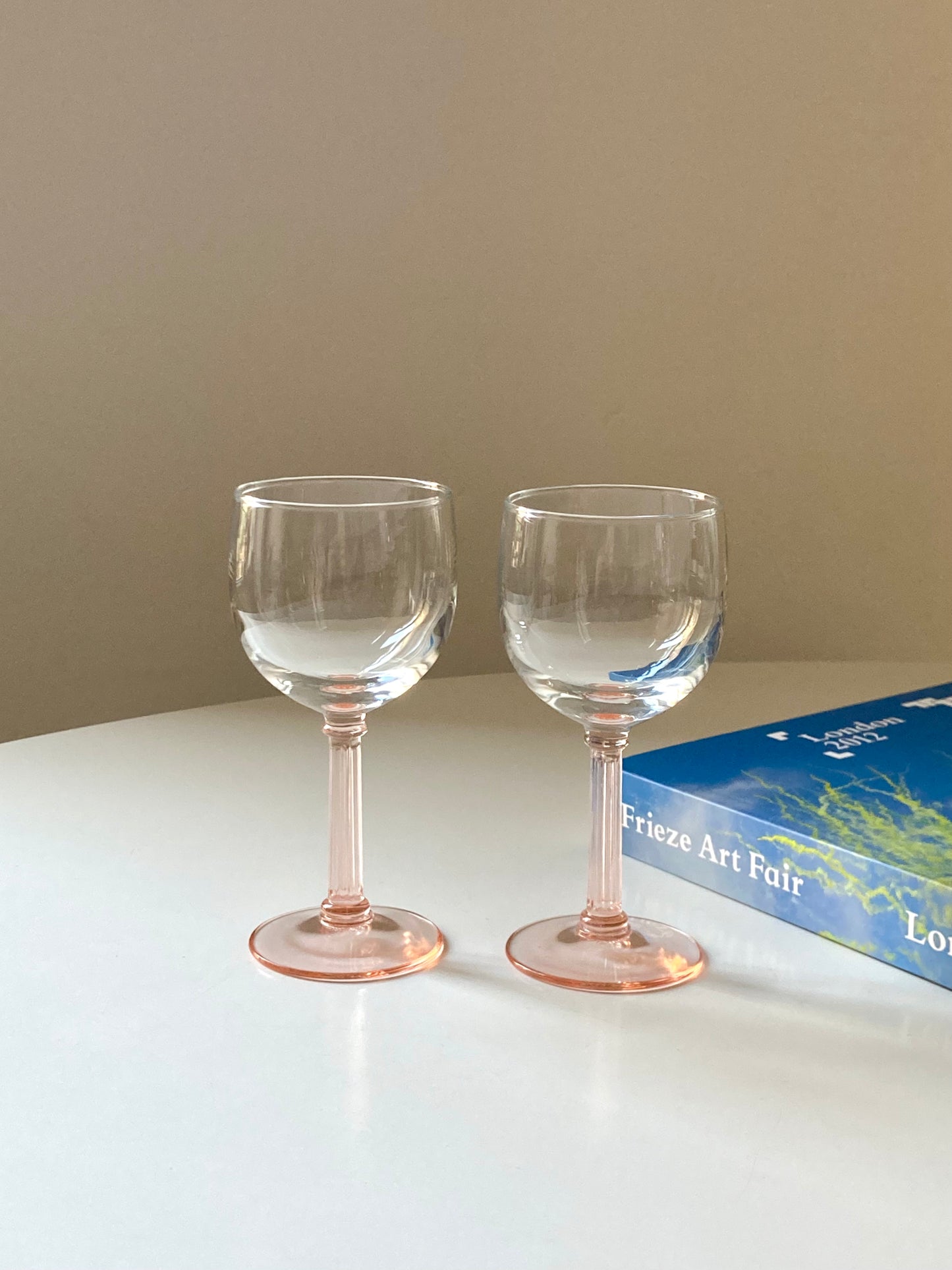 Set of pink stemmed French glasses