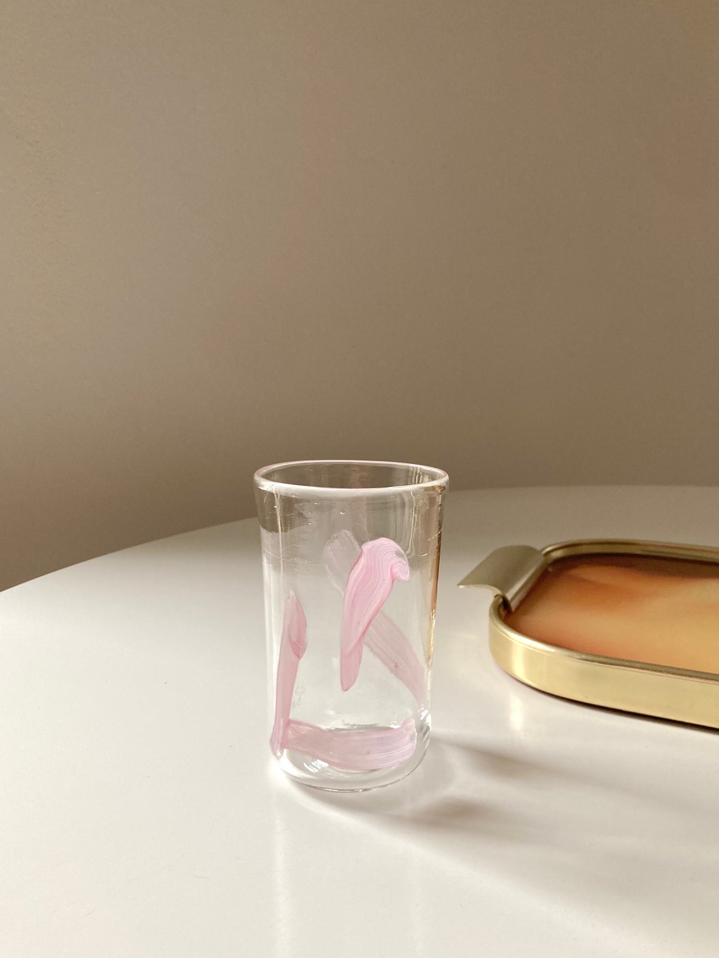Set di goti veneziani trasparenti con linee rosa