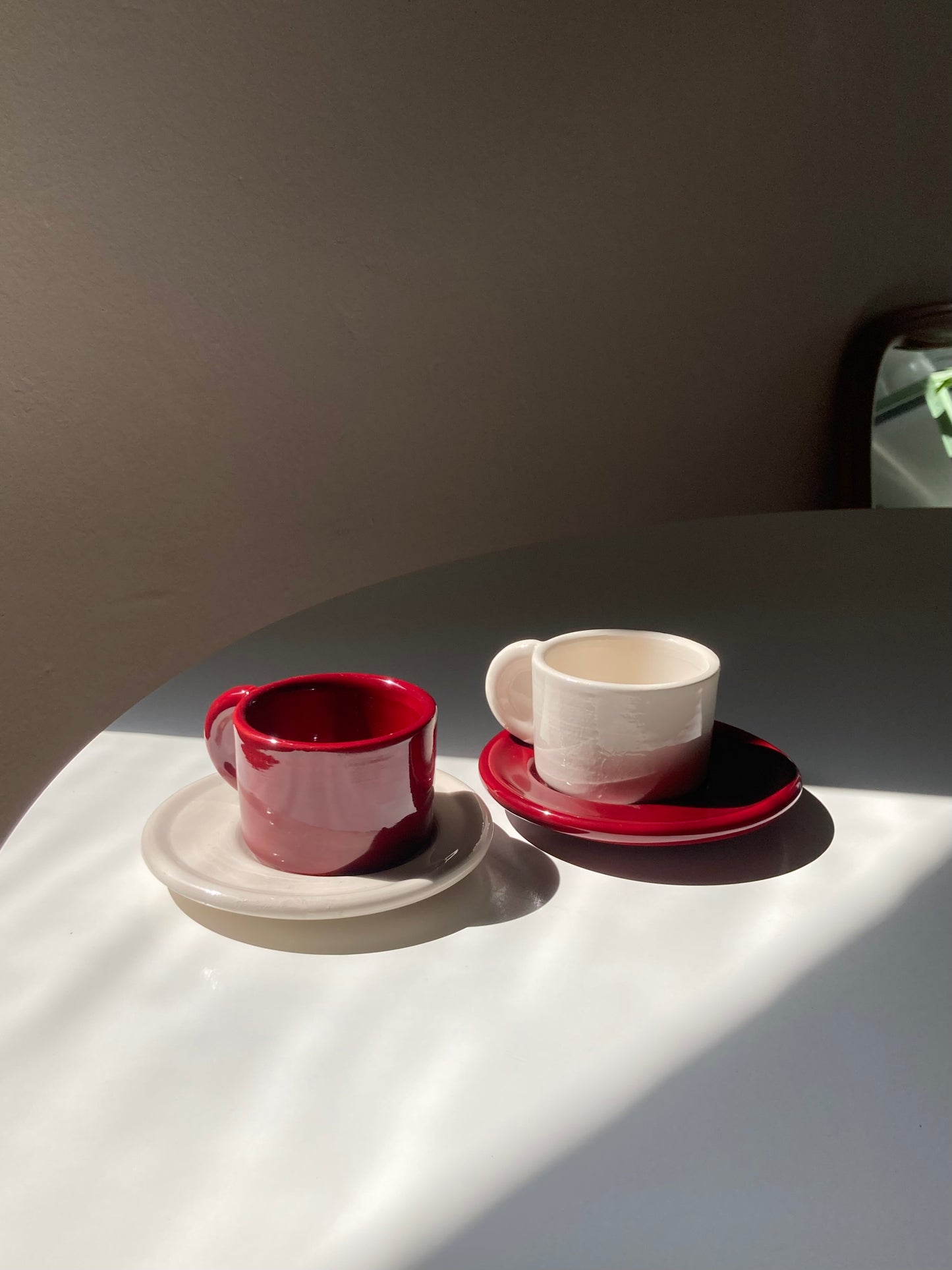 Set 4 tazzine da caffè bianche e rosse