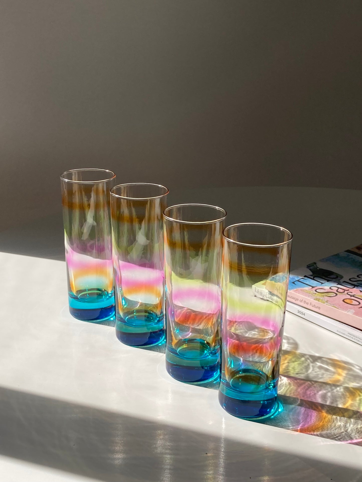 Set di 4 bicchieri alti colorati
