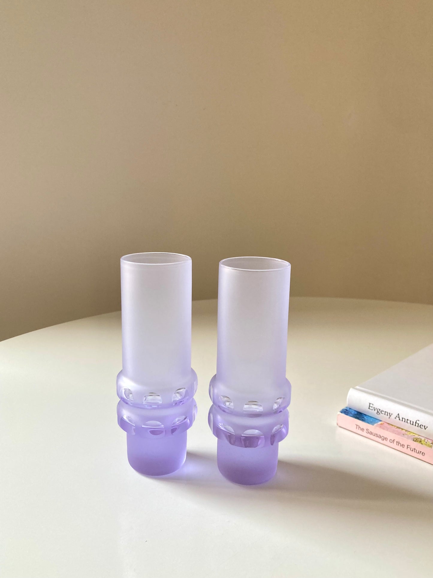Set bicchieri e brocca in vetro lilla satinato