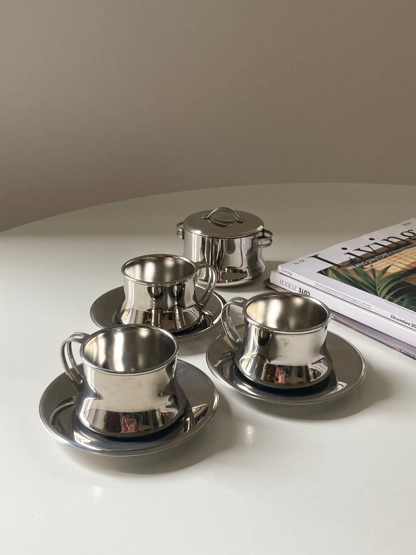 Set 6 tazzine termiche con zuccheriera