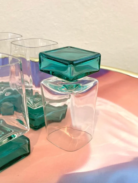 Set vintage di bicchieri con base quadrata blu