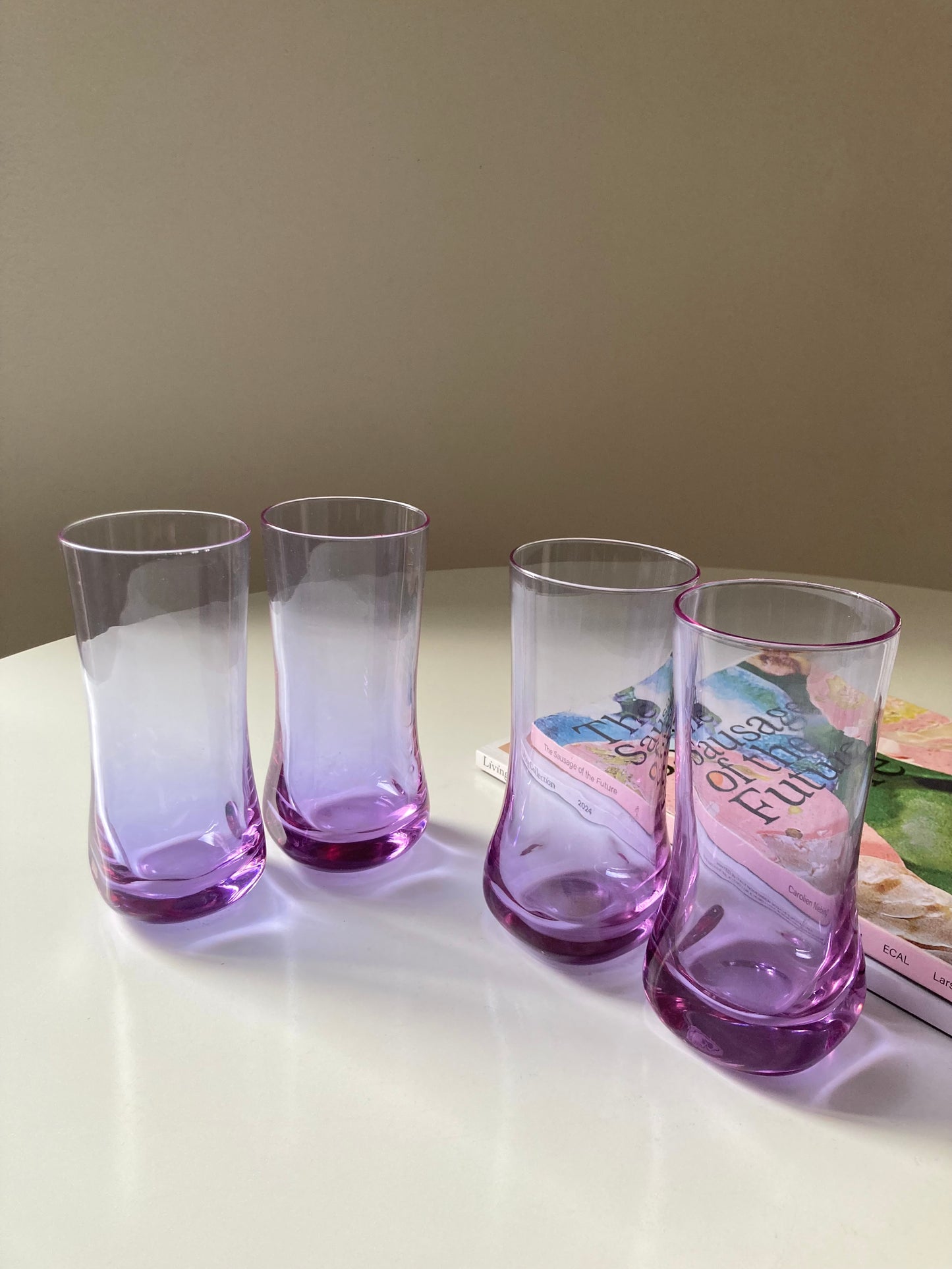 Ensemble de 4 grands verres en verre alexandrite