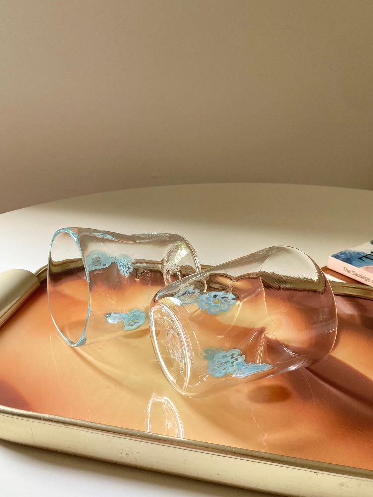 Set di goti veneziani con fiori azzurri
