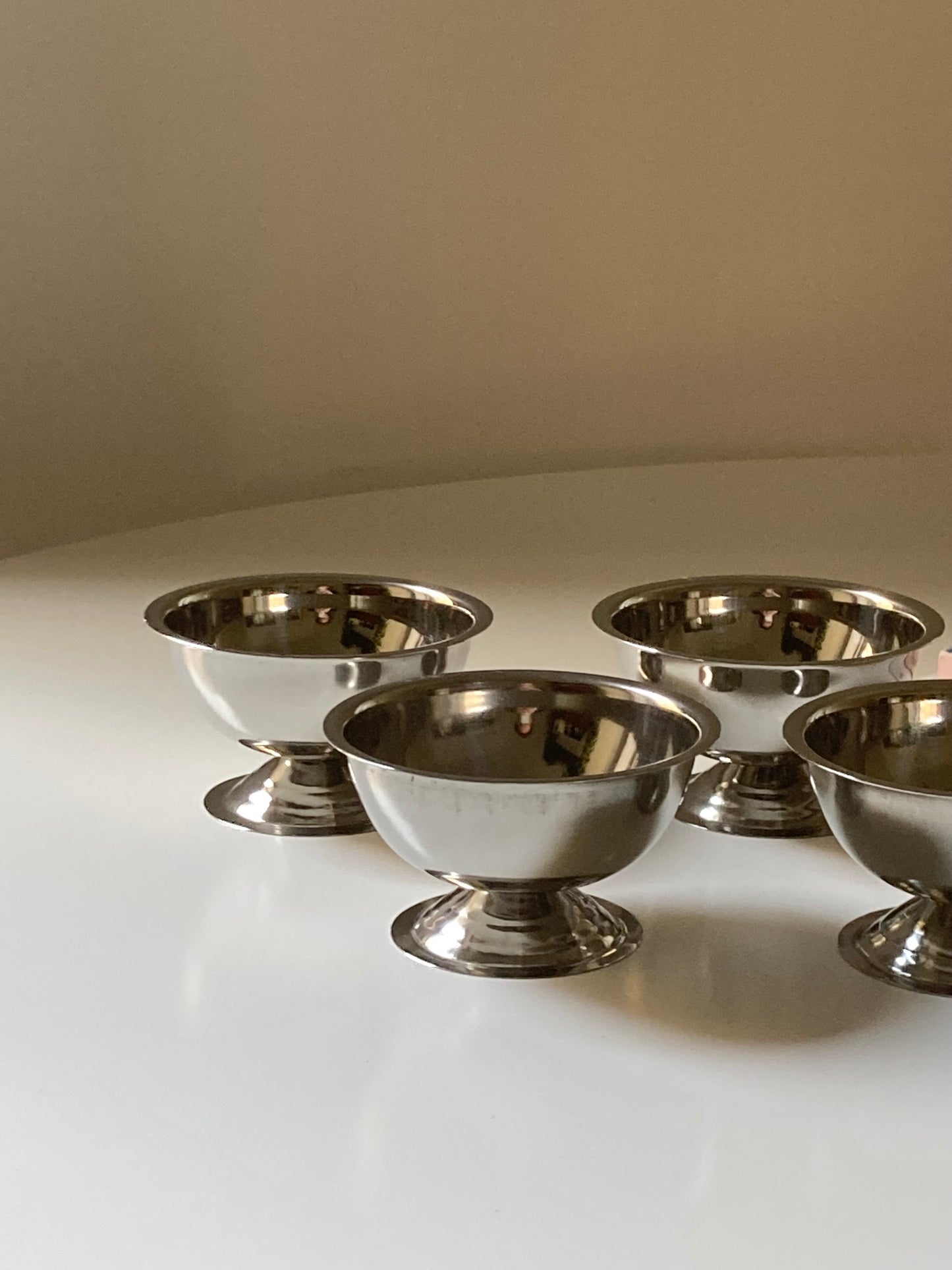 Set 4 coppette vintage in acciaio