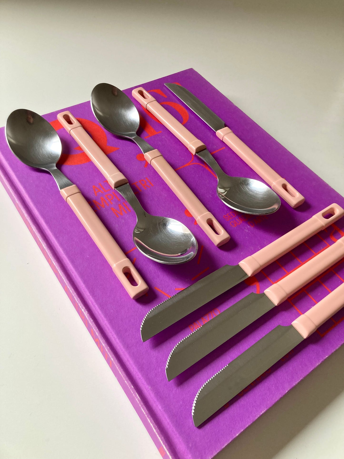 Set 8 posate Abert con manico rosa