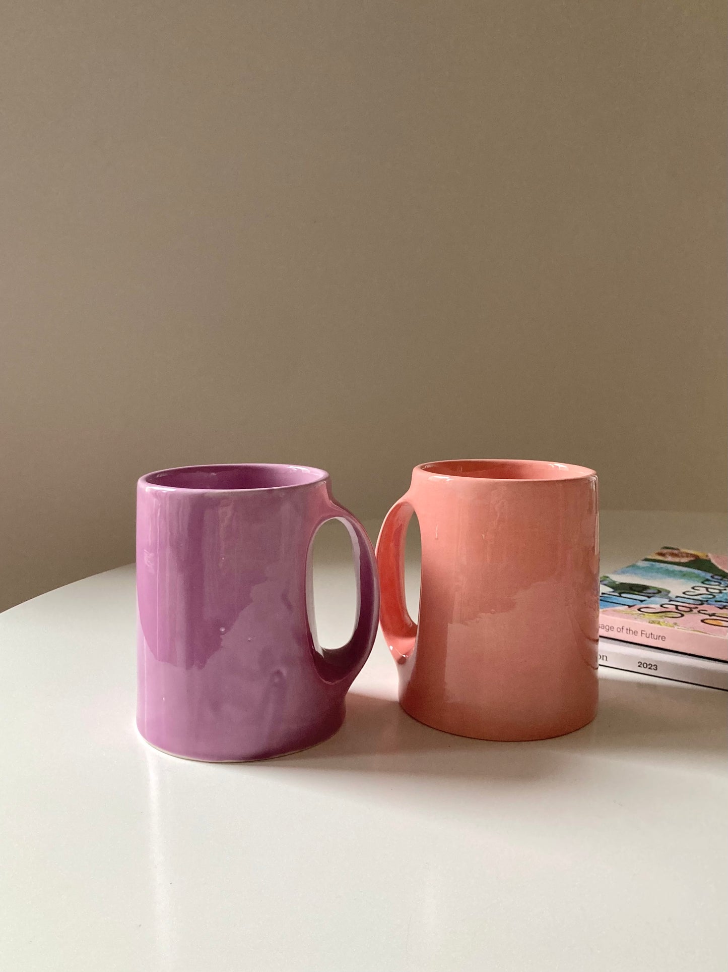 Vaso con manico lilla