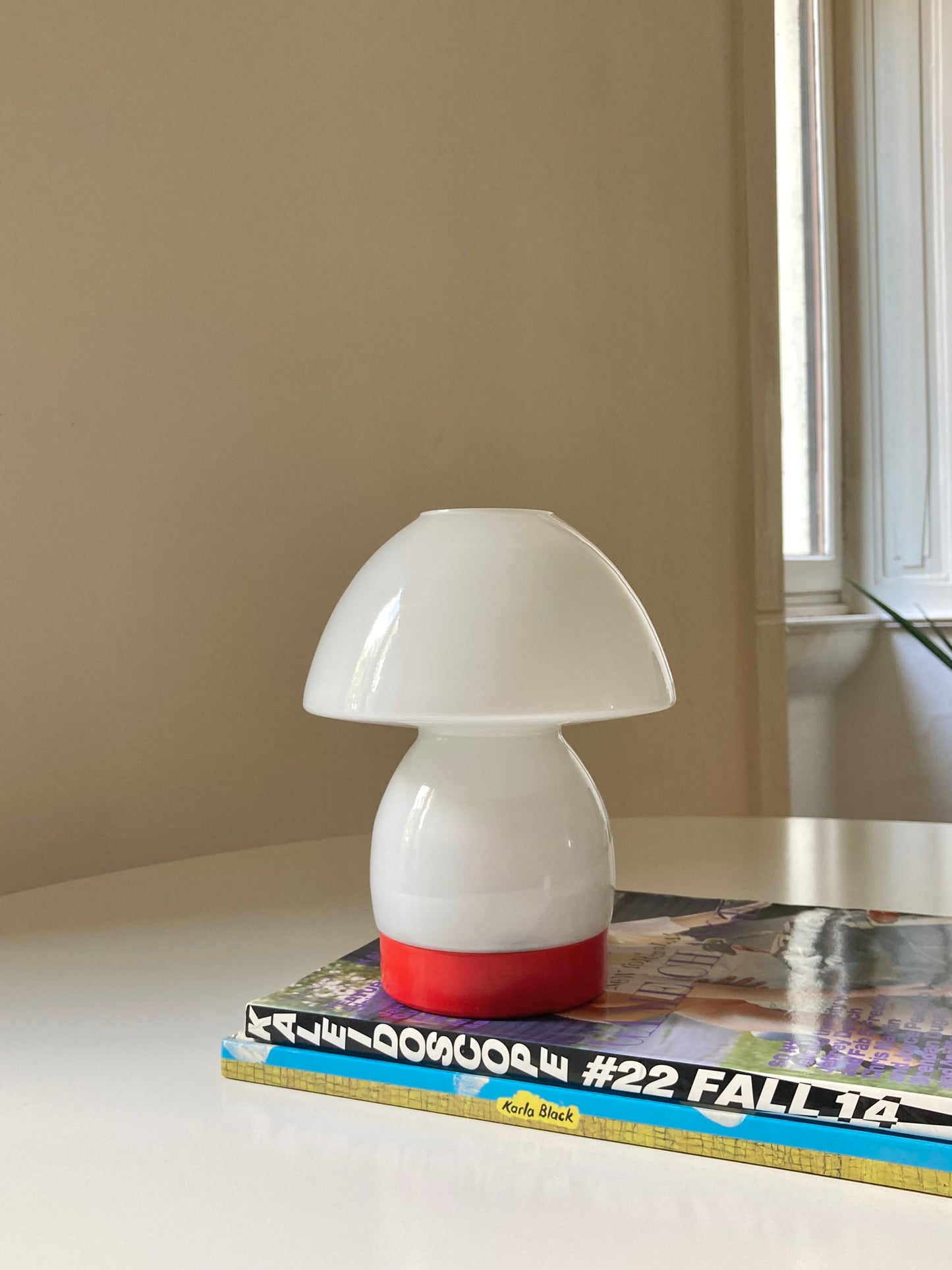 Lampade vintage con base rossa