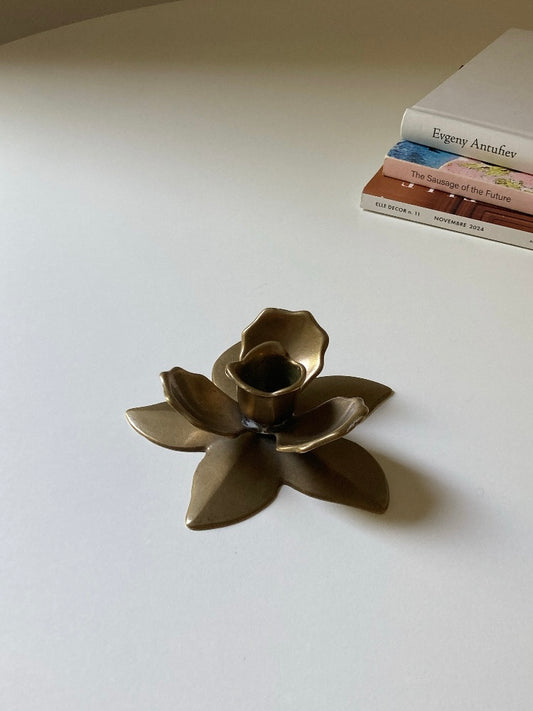 Portacandele a fiore in ottone