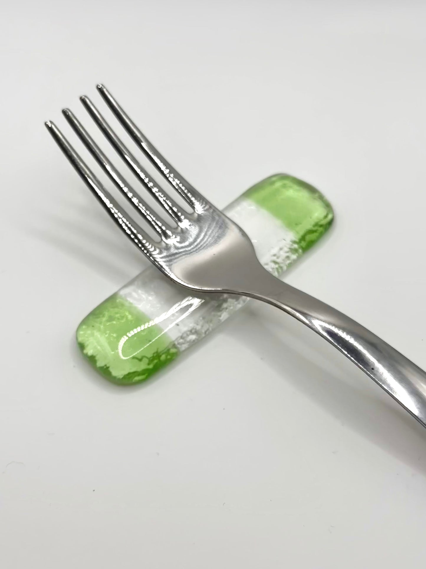 Poggia posate verde