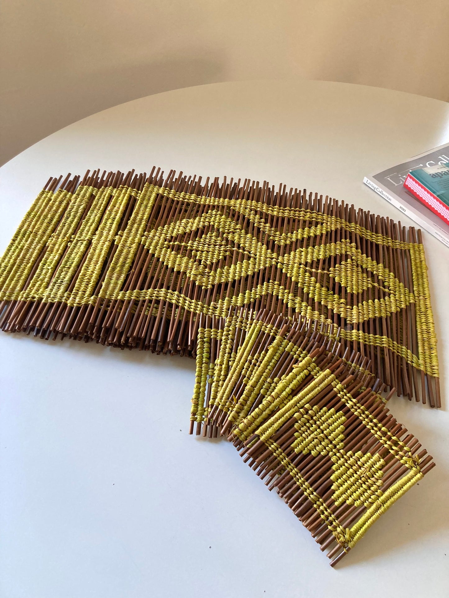 Set of 6 woven placemats and coasters