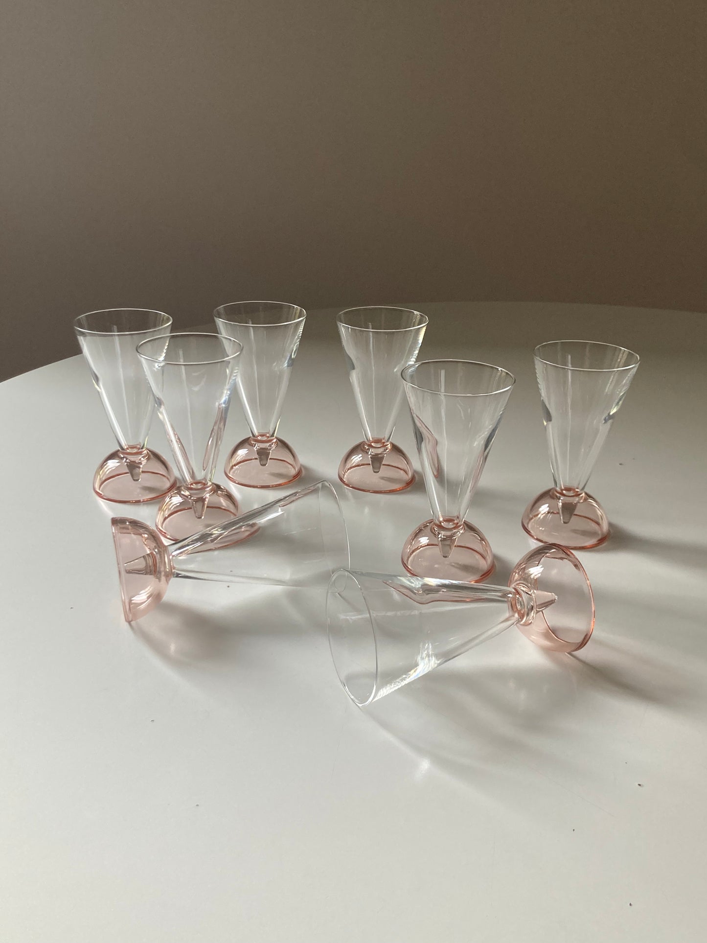 Set of 8 liqueur glasses