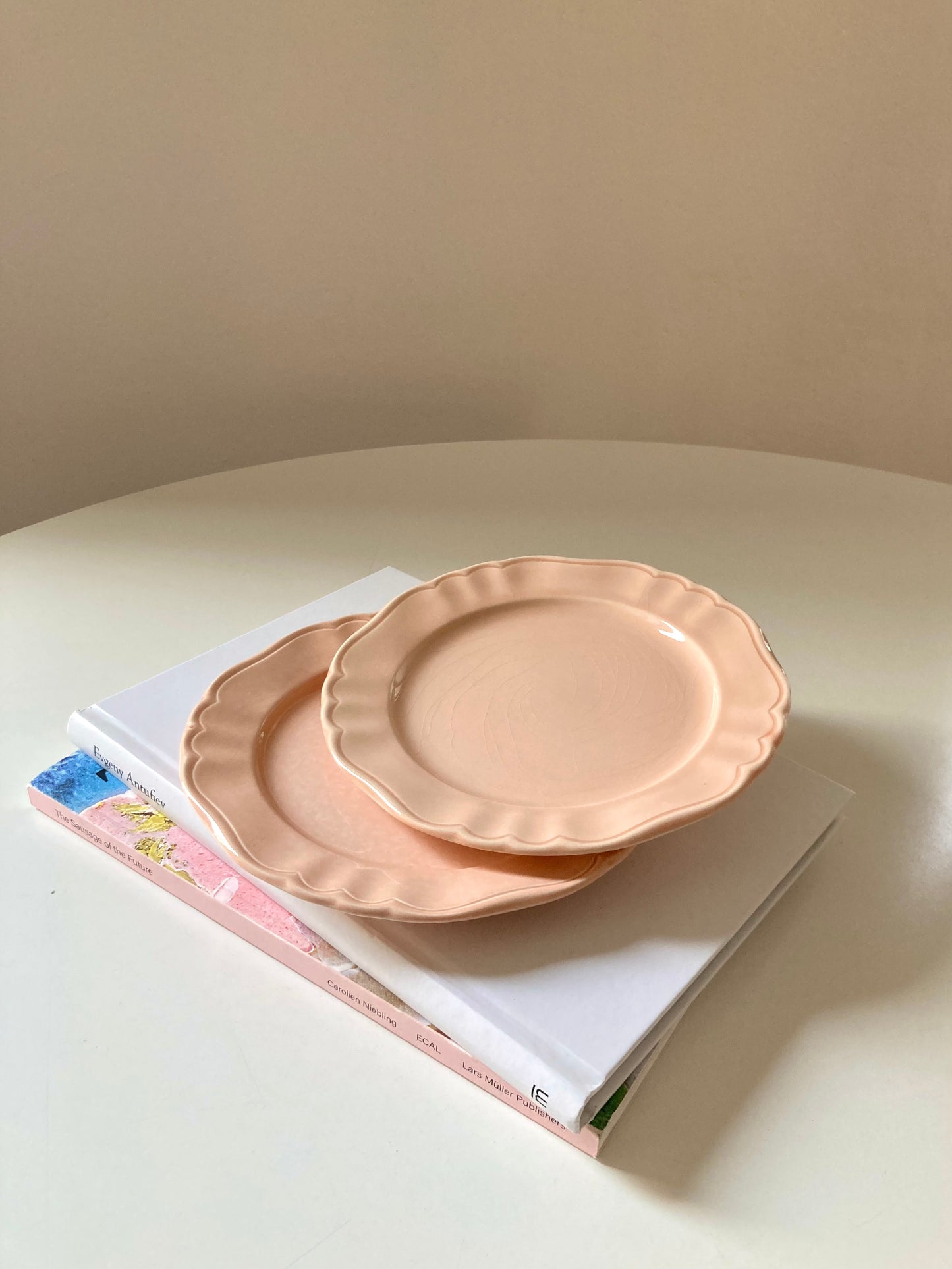 Set of 6 pink dessert plates