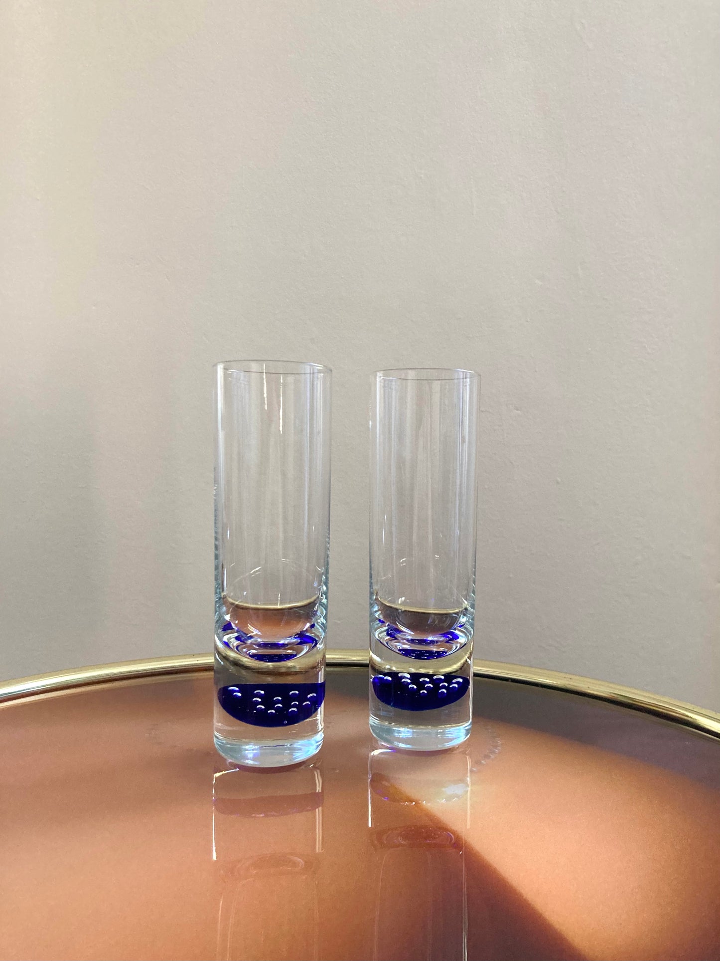 Set of 4 Murano glasses with blue base