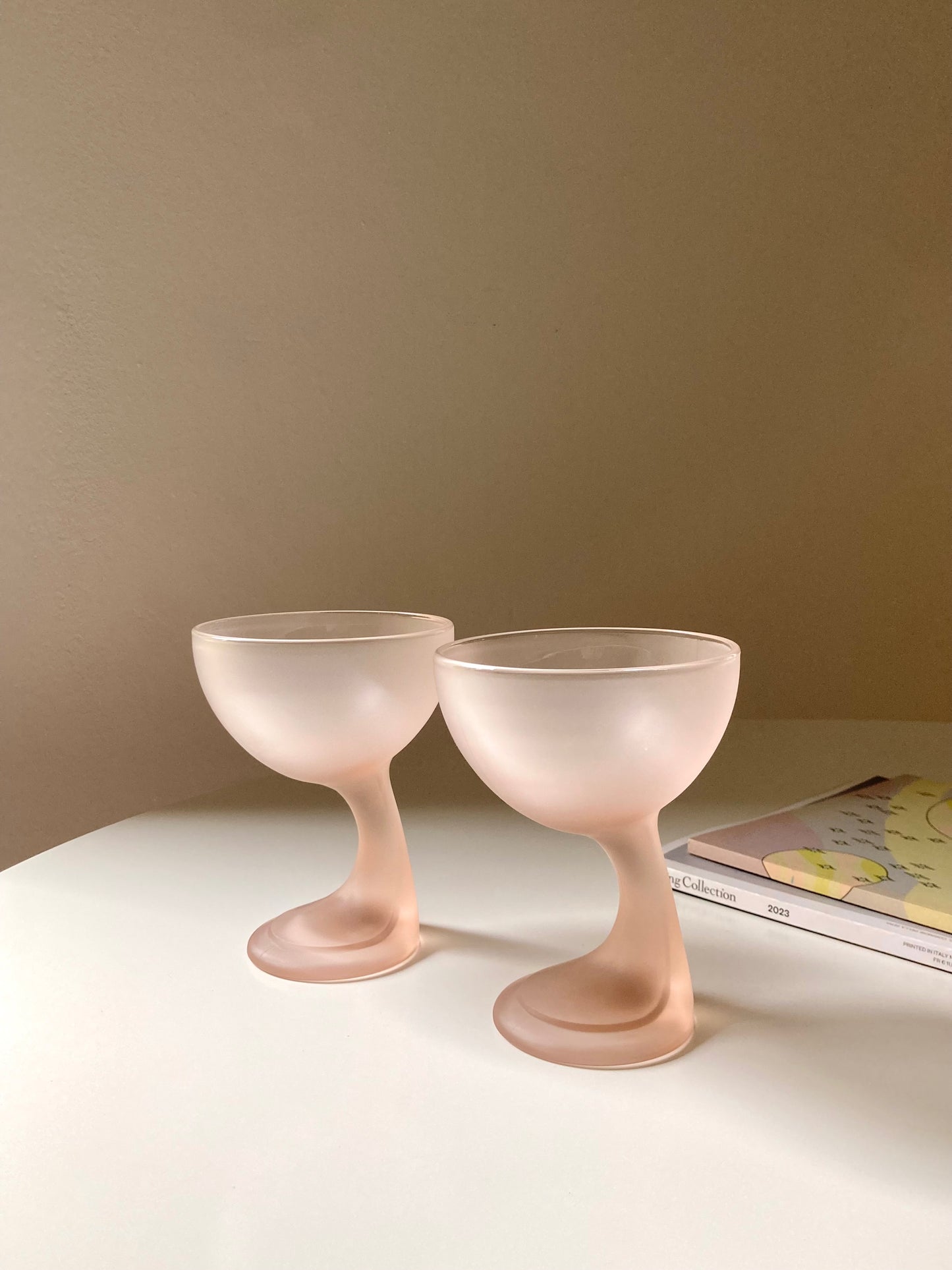 Set of 4 large pink dessert cups