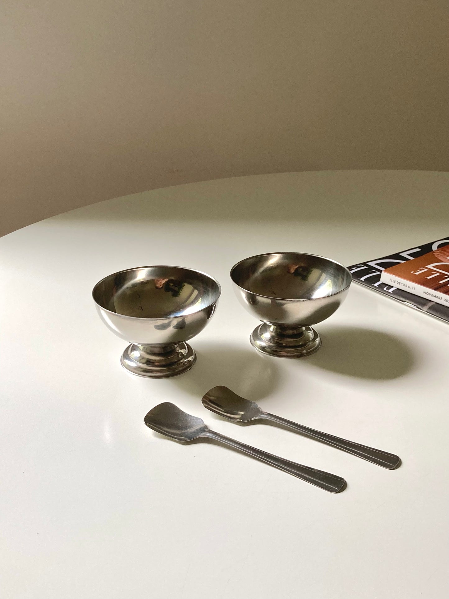 Set di 6 coppette in acciaio con cucchiaini