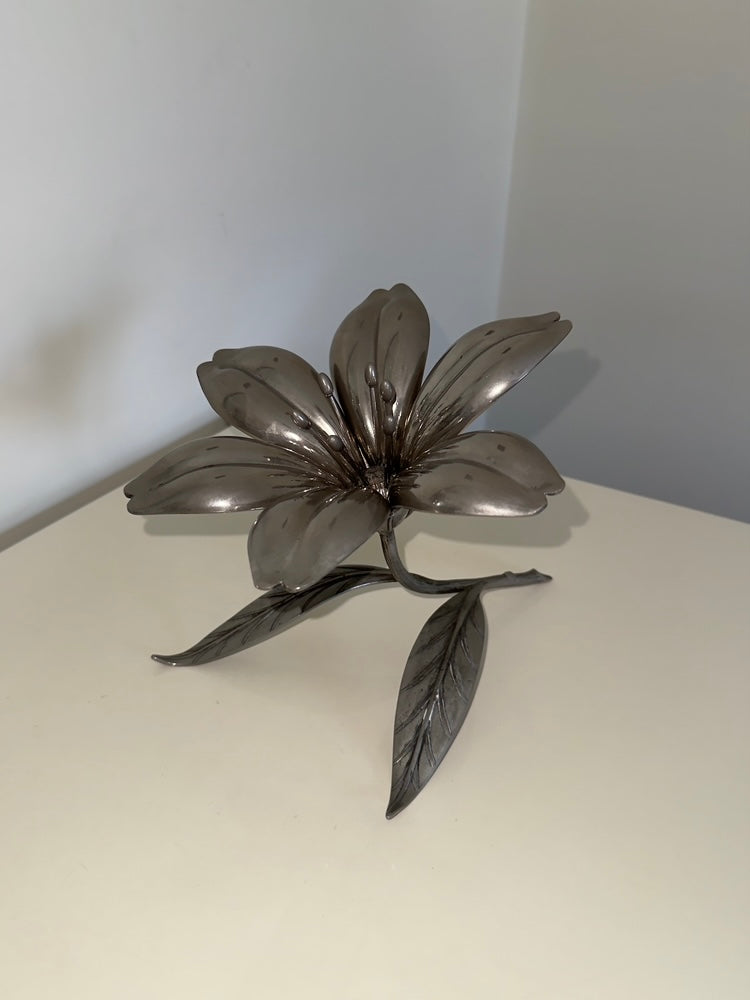 Rosetta ~ Fiore con petali posacenere