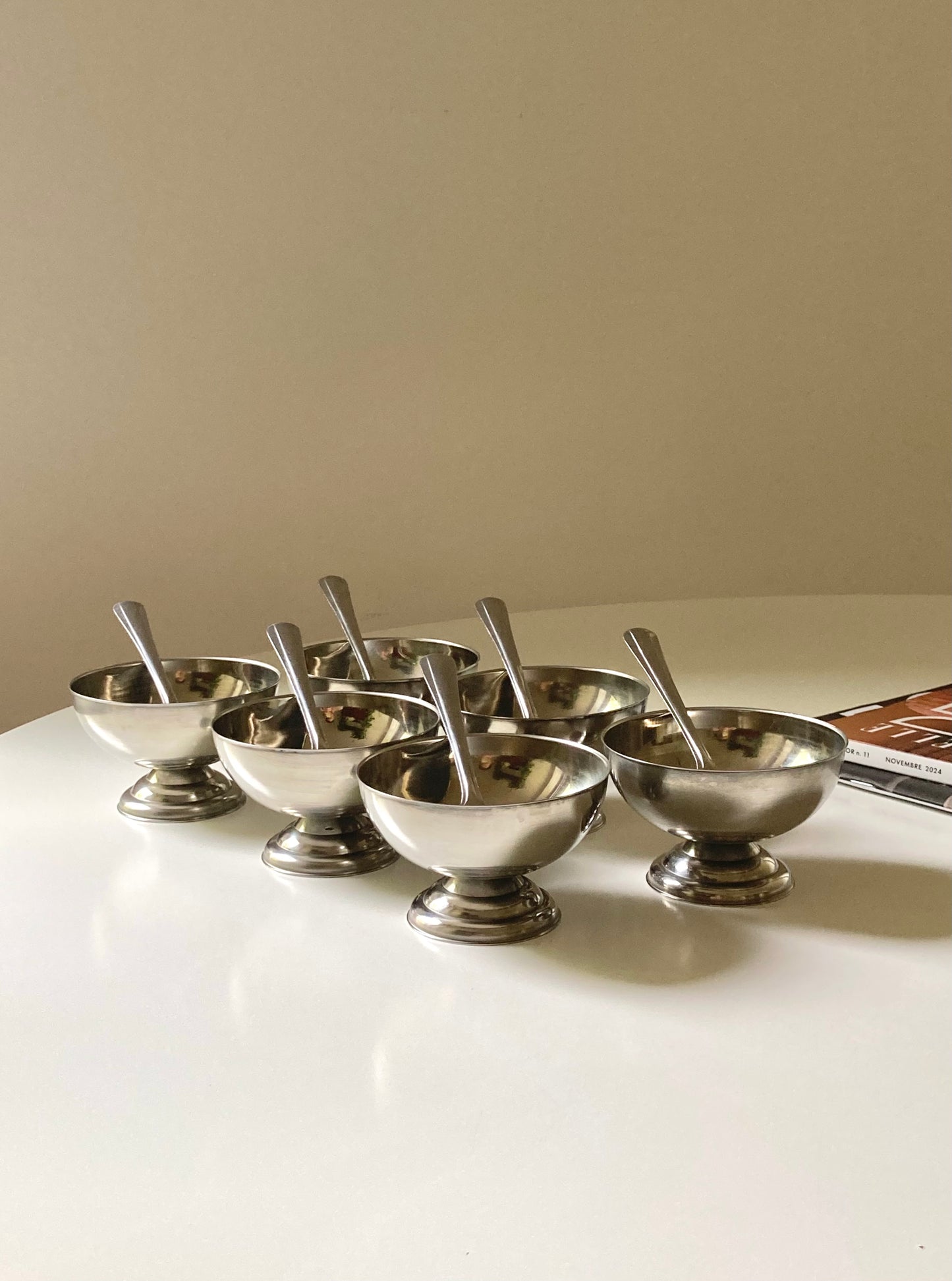 Set di 6 coppette in acciaio con cucchiaini
