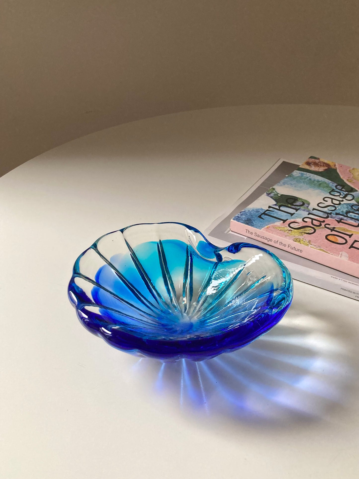 Ciotola posacenere in vetro blu