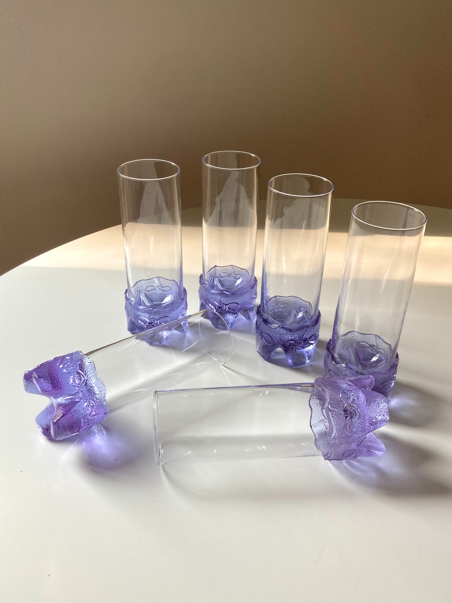 Set of 6 tall vintage glasses with lilac base