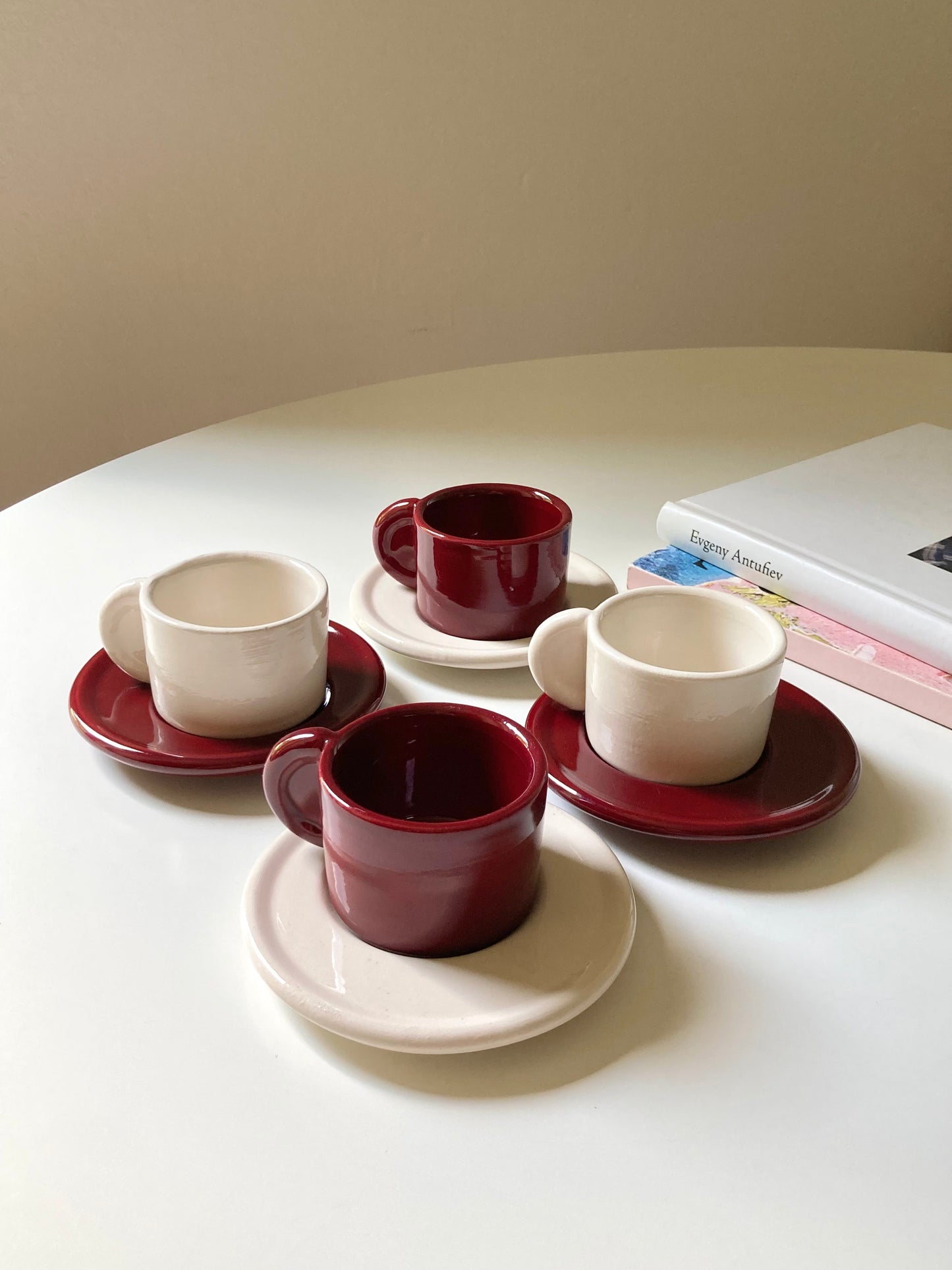 Set 4 tazzine da caffè bianche e rosse