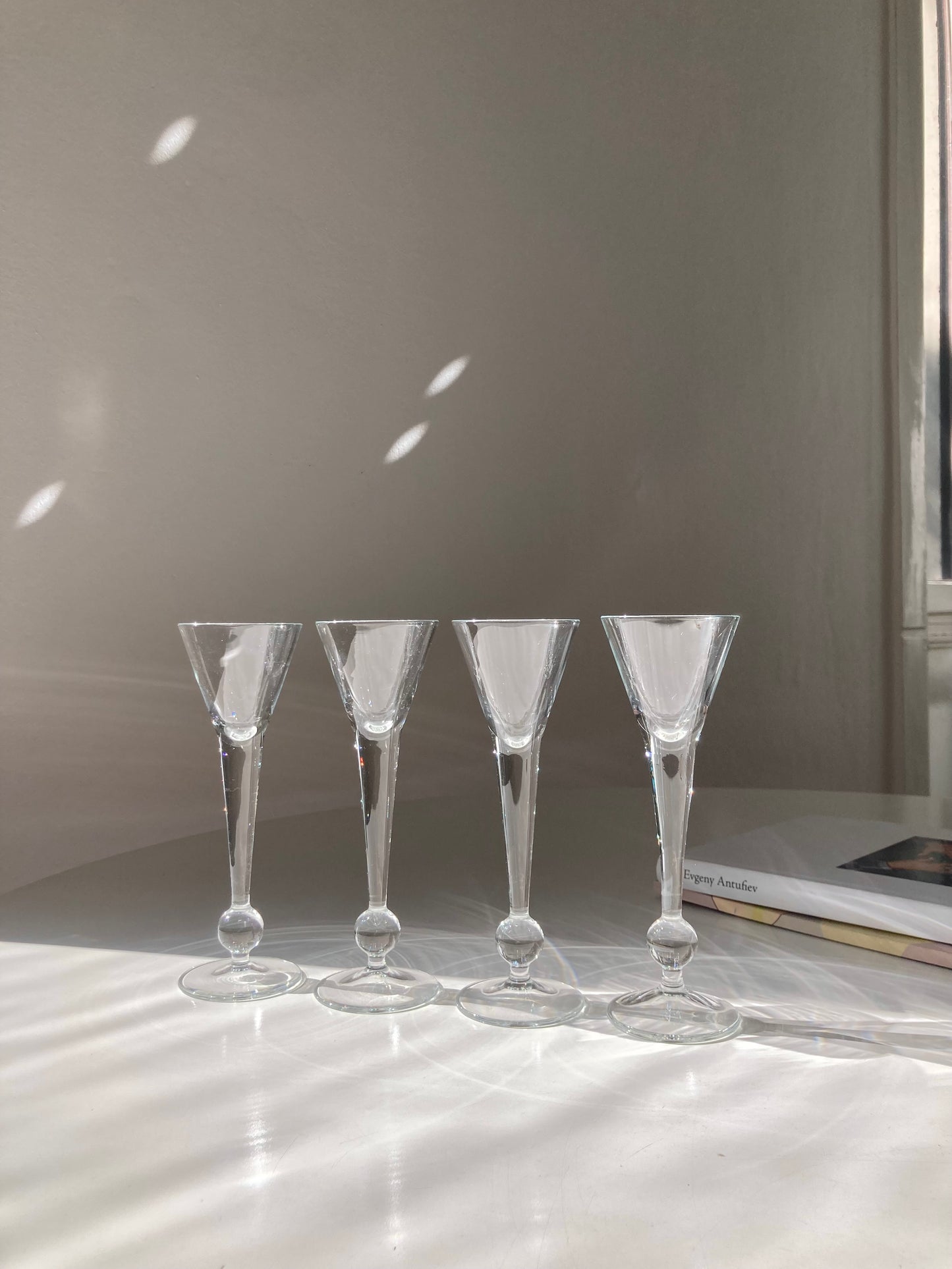 Set of 4 tall bitter glasses