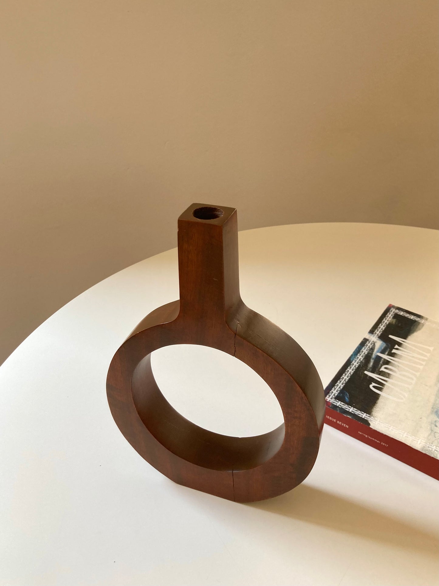 Round wooden candlestick