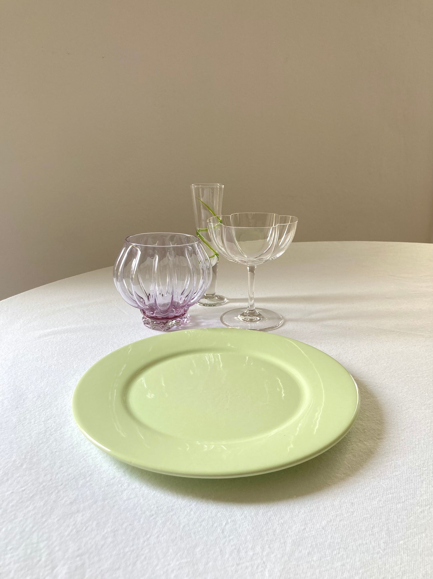 Set of 4 pastel green dessert plates