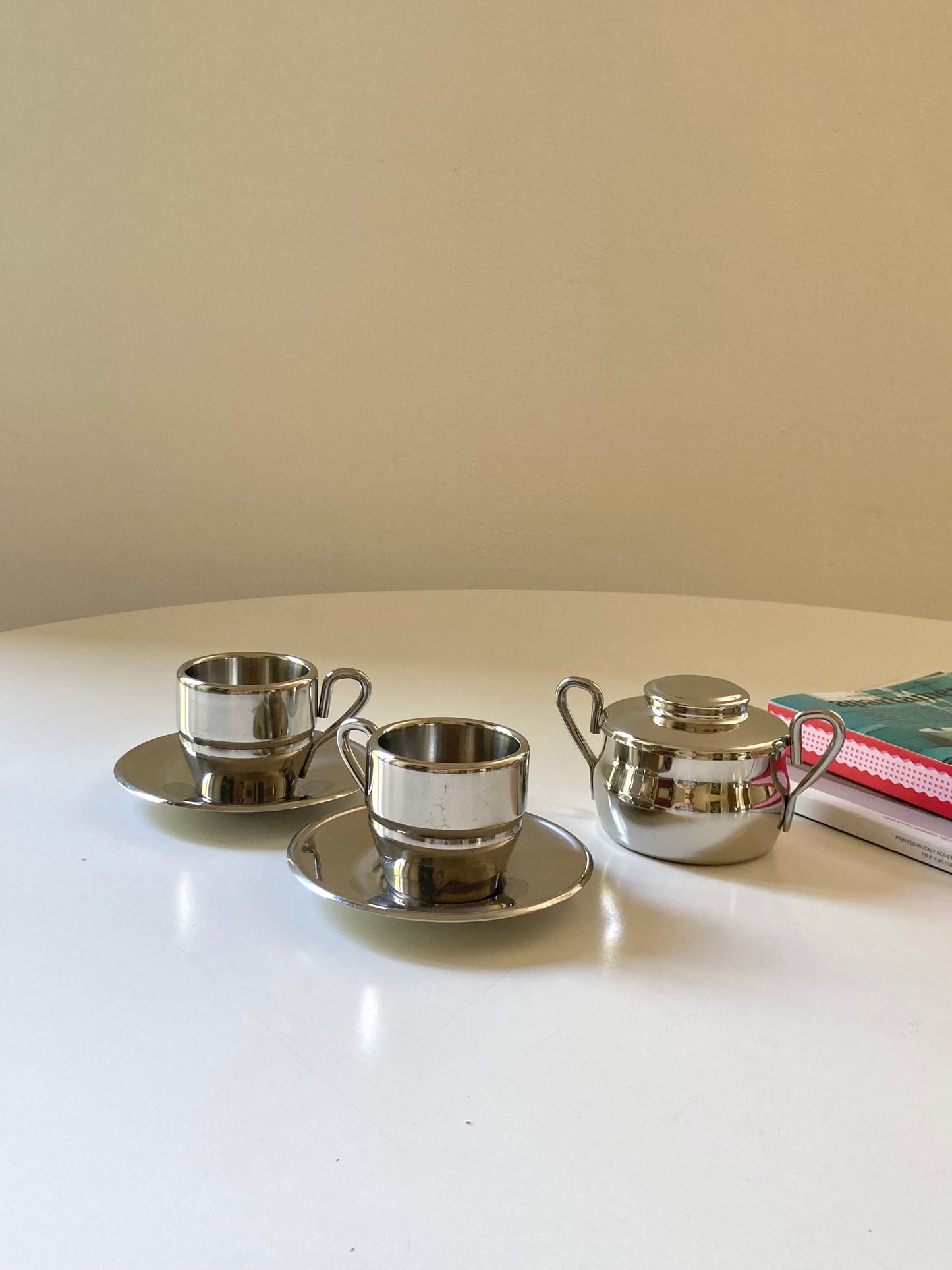 Set of 4 steel cups and sugar bowl