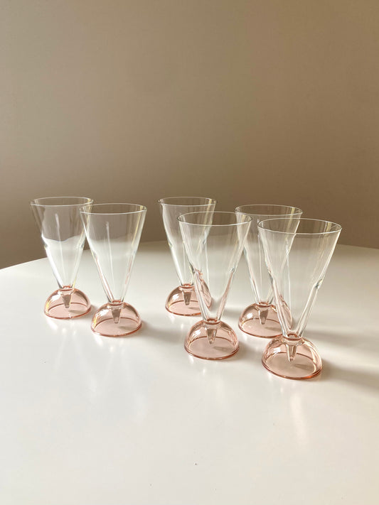 Set of 6 glasses with pink base