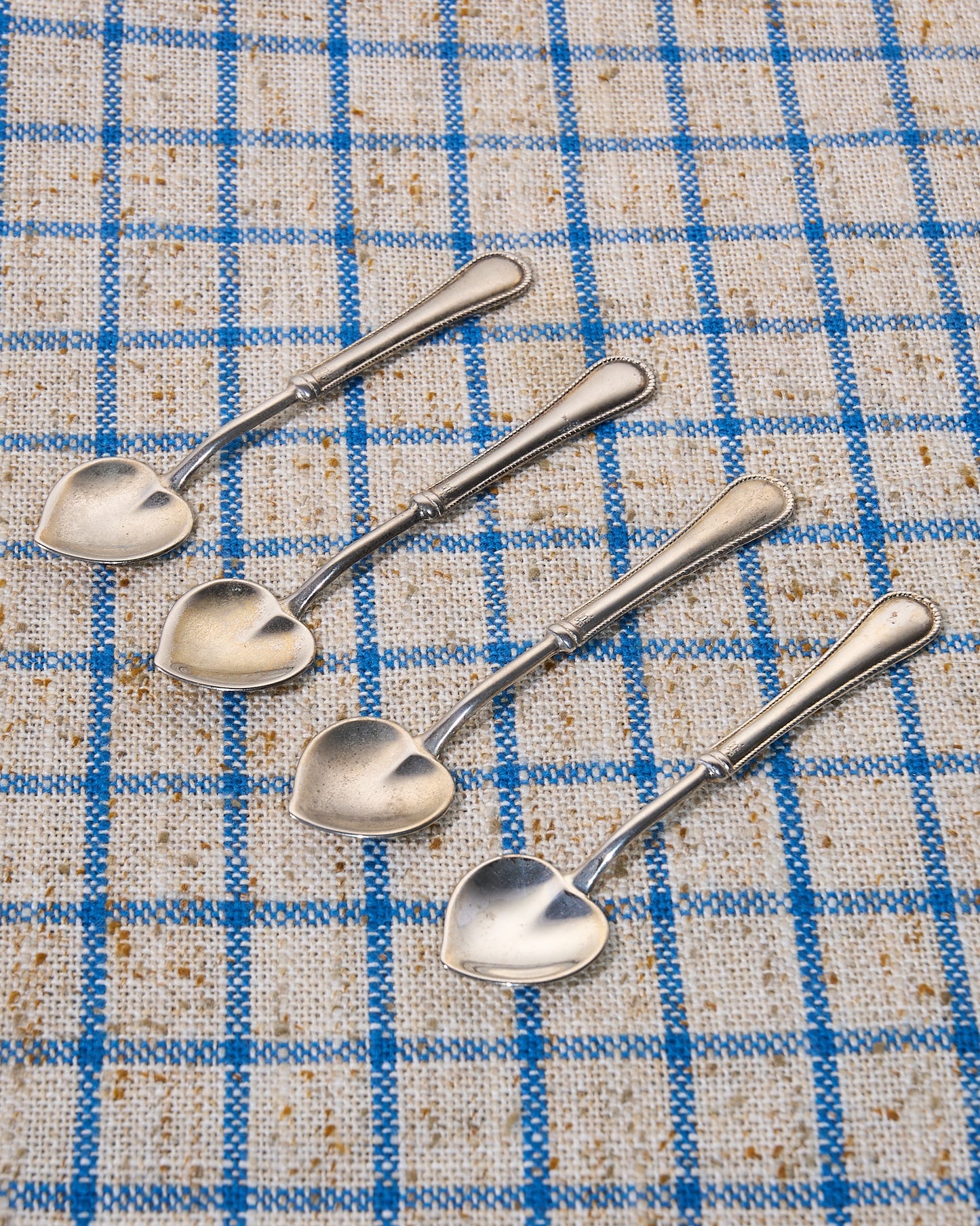 Set of 4 heart-shaped teaspoons