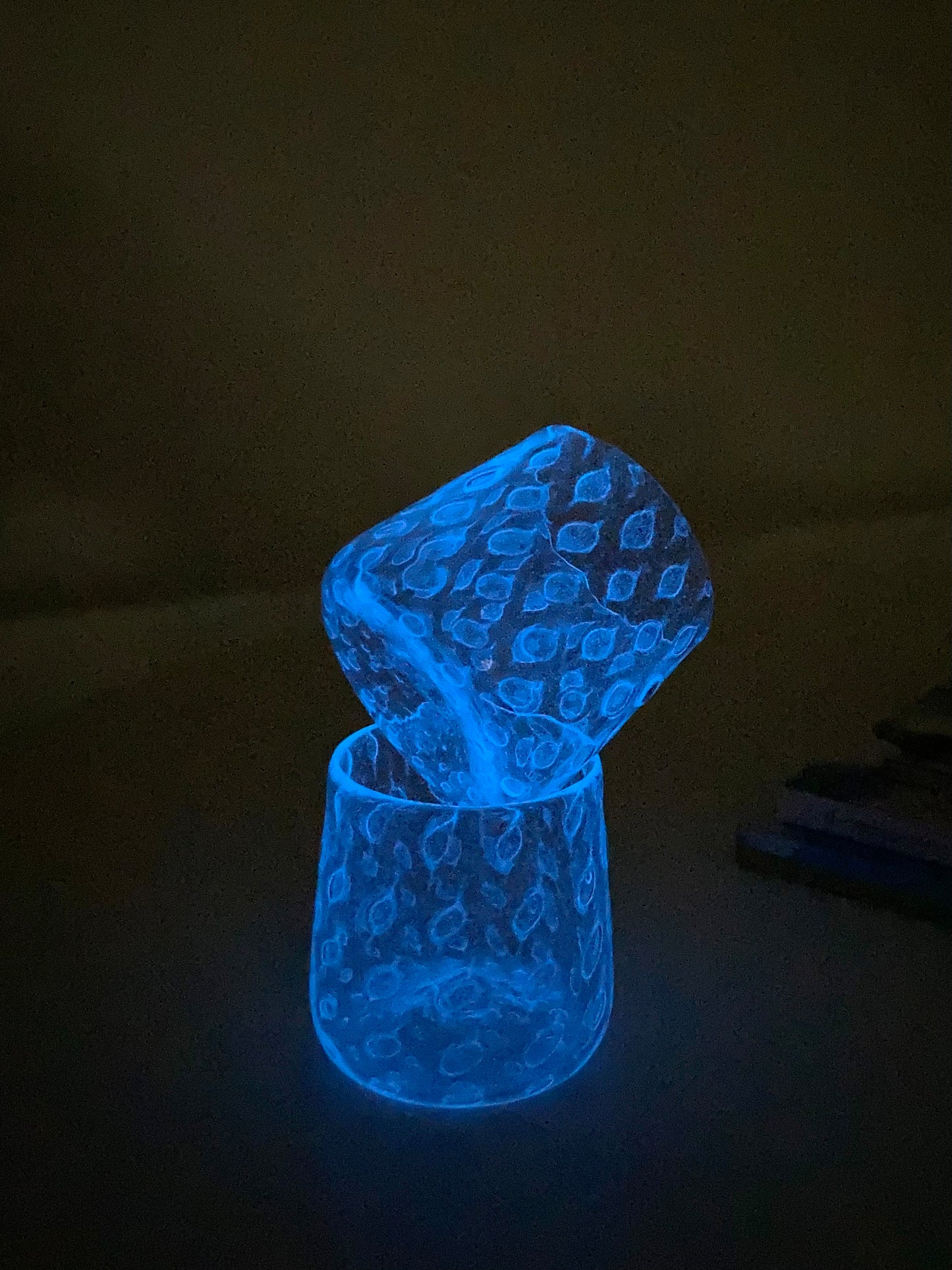 Bicchieri di Murano blu fluorescenti