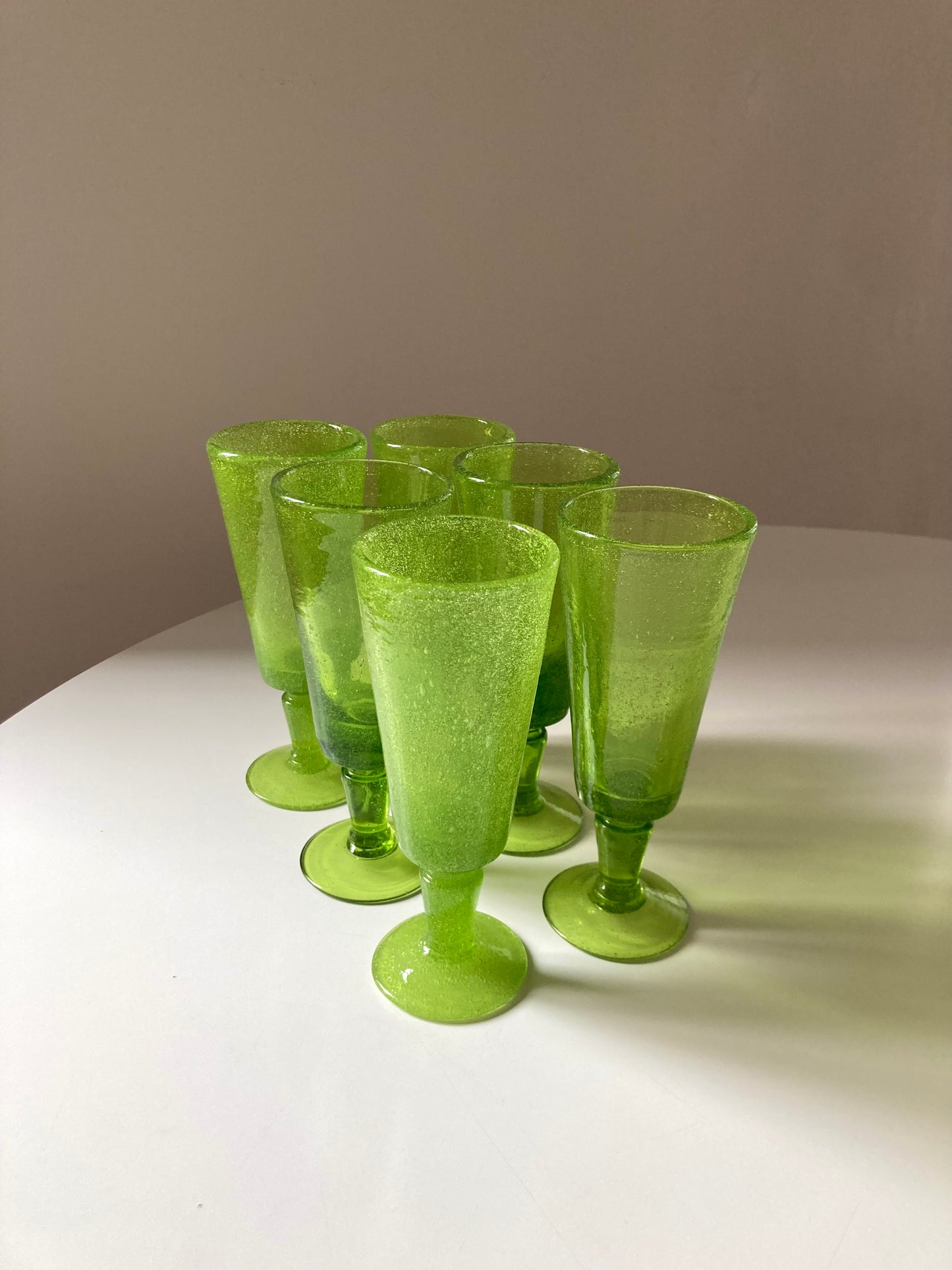 Set of 6 green handmade glass flutes