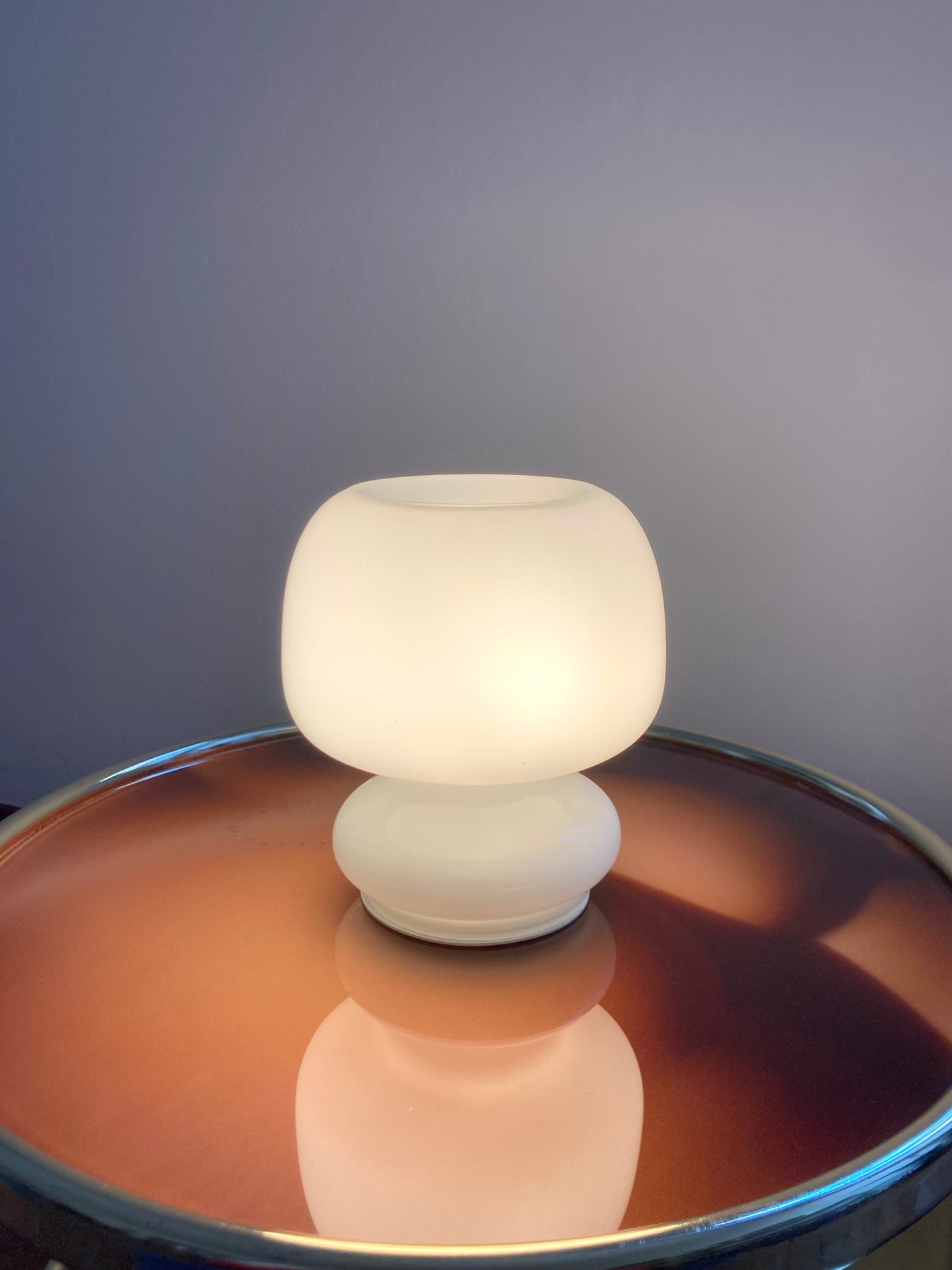 Mushroom lamp in white opal glass