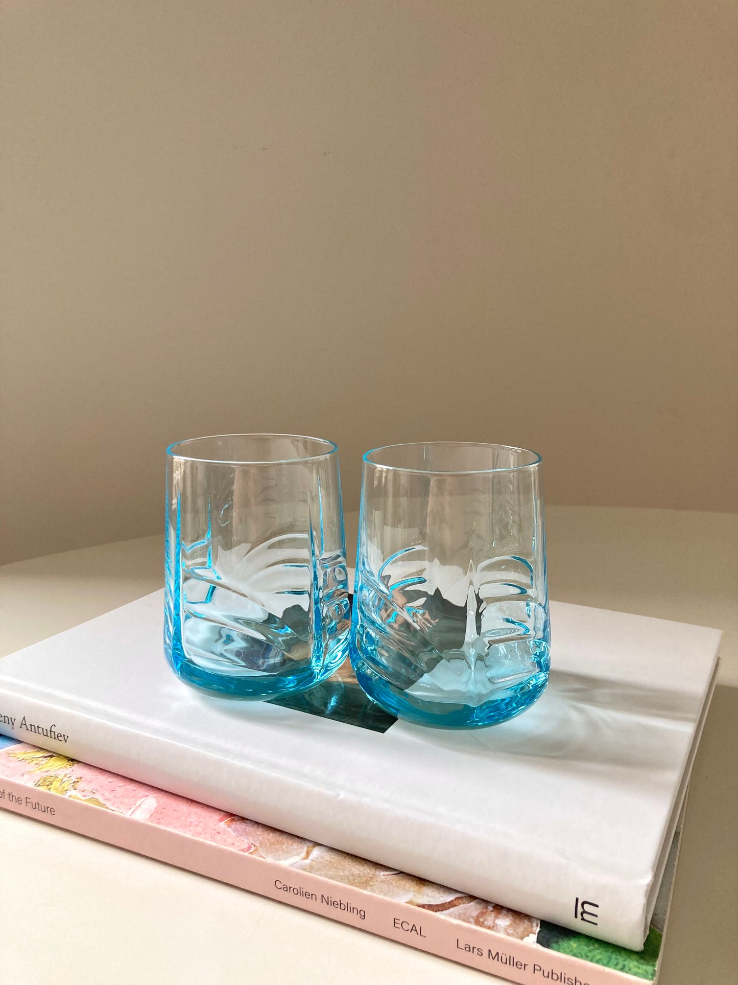 Set of 4 blue glasses