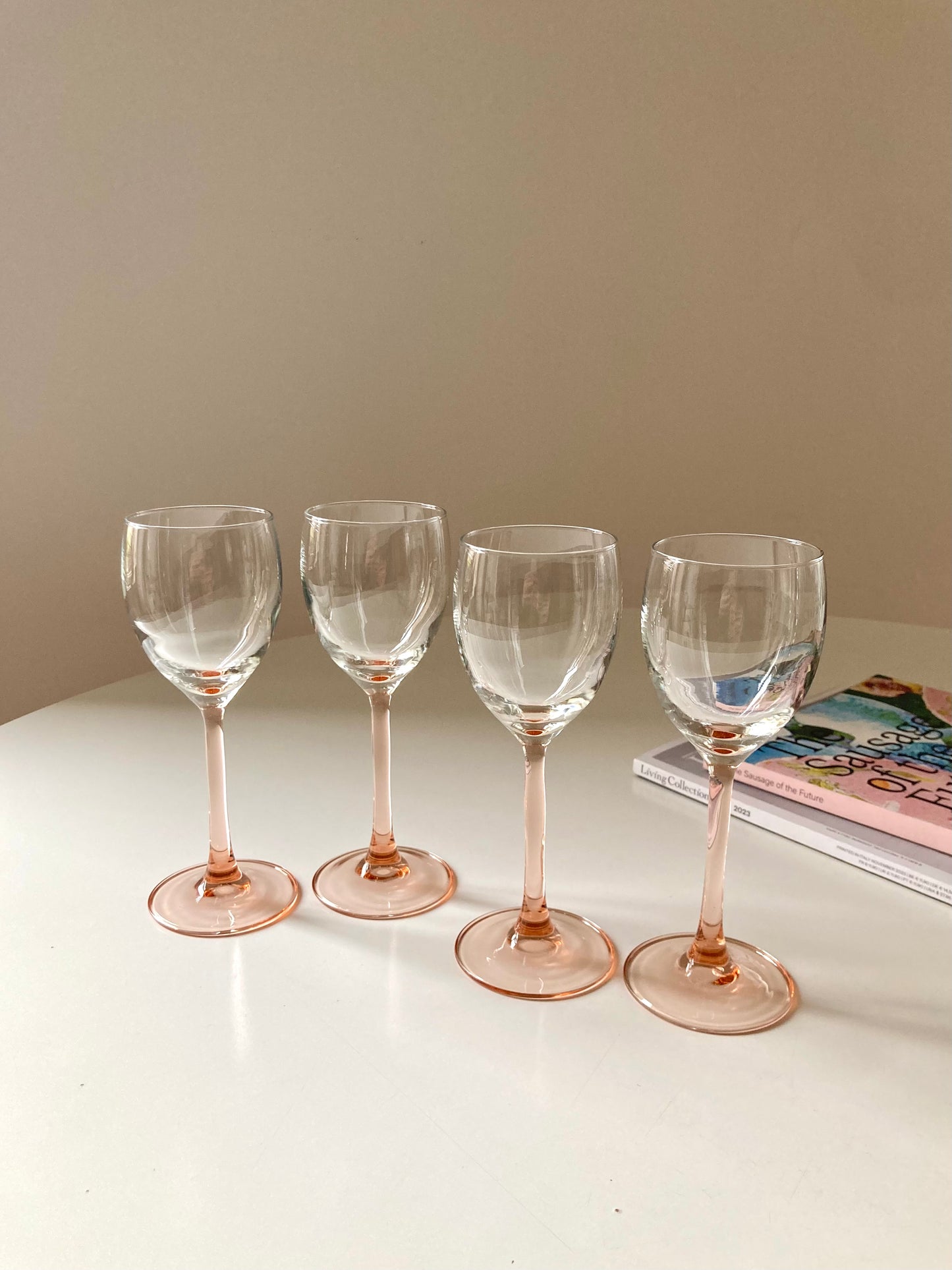 Set 4 calici francesi con stelo rosa