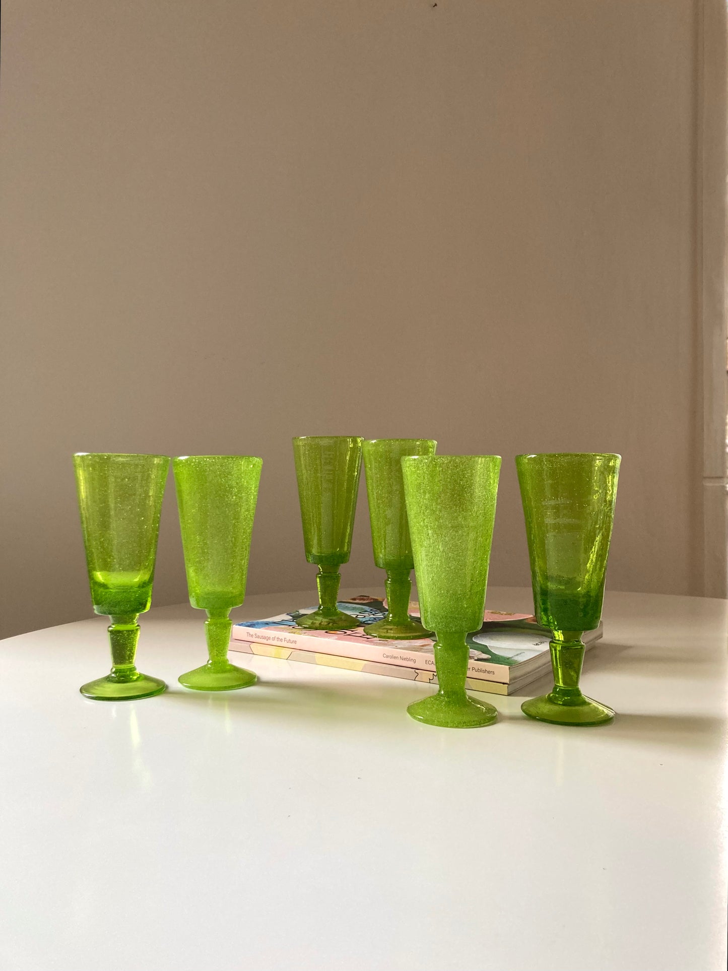 Set of 6 green handmade glass flutes